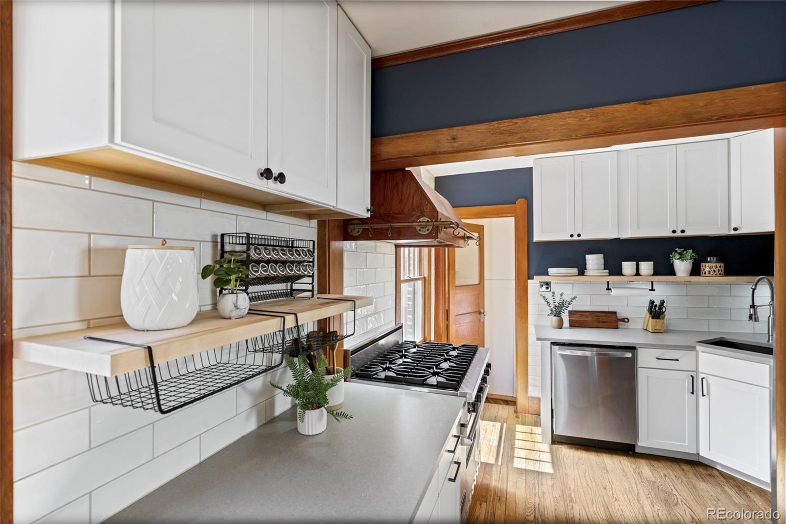 1247 Harrison Street