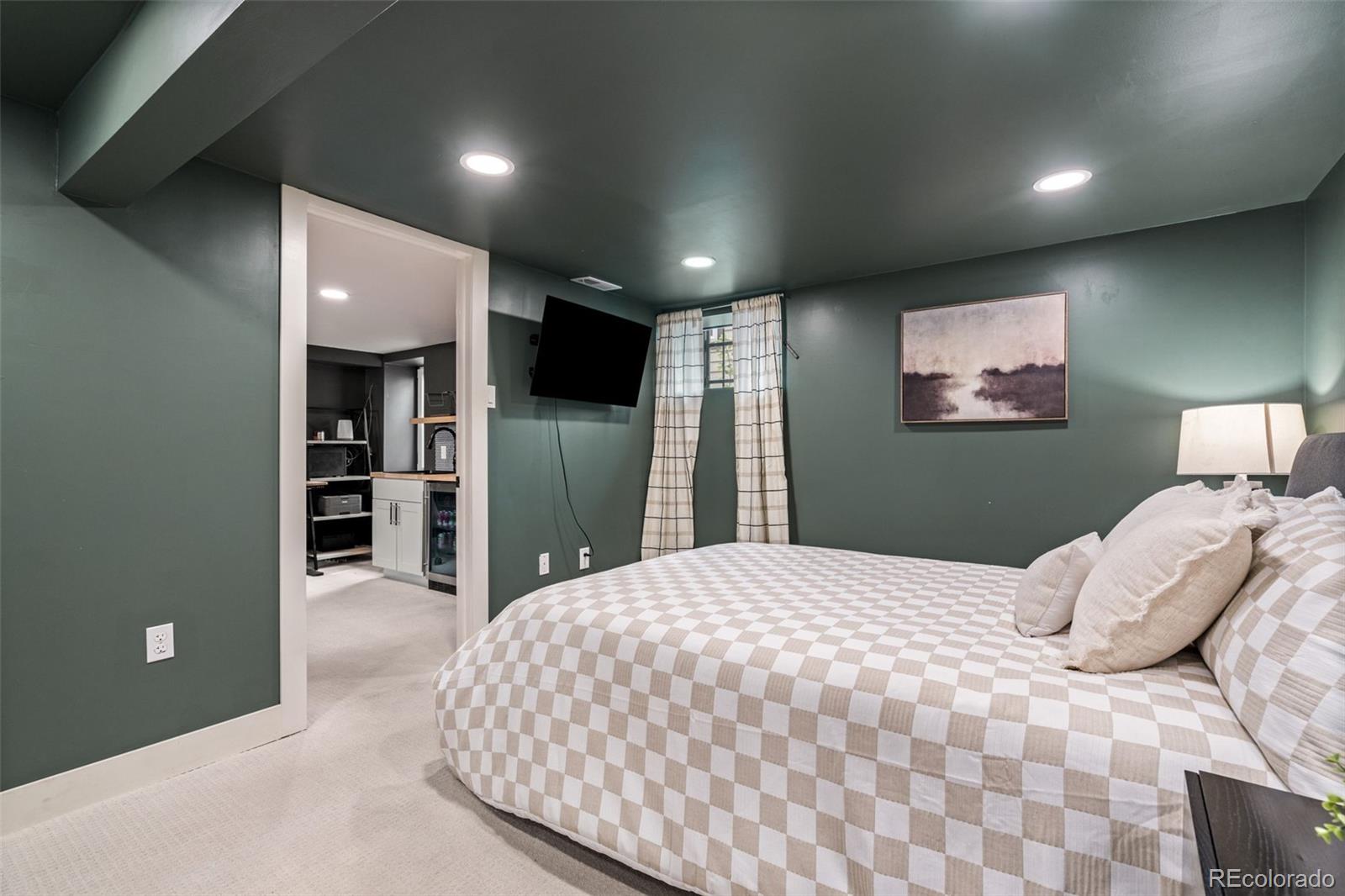 1247 Harrison Street