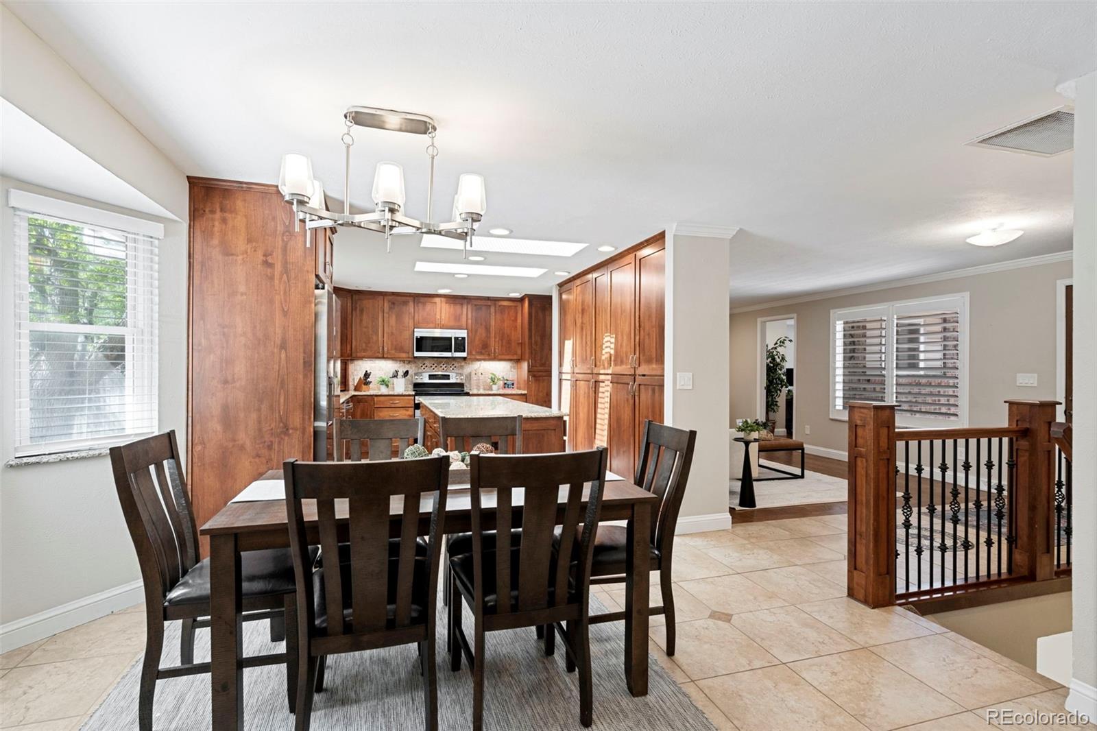 6333 S Dexter Street