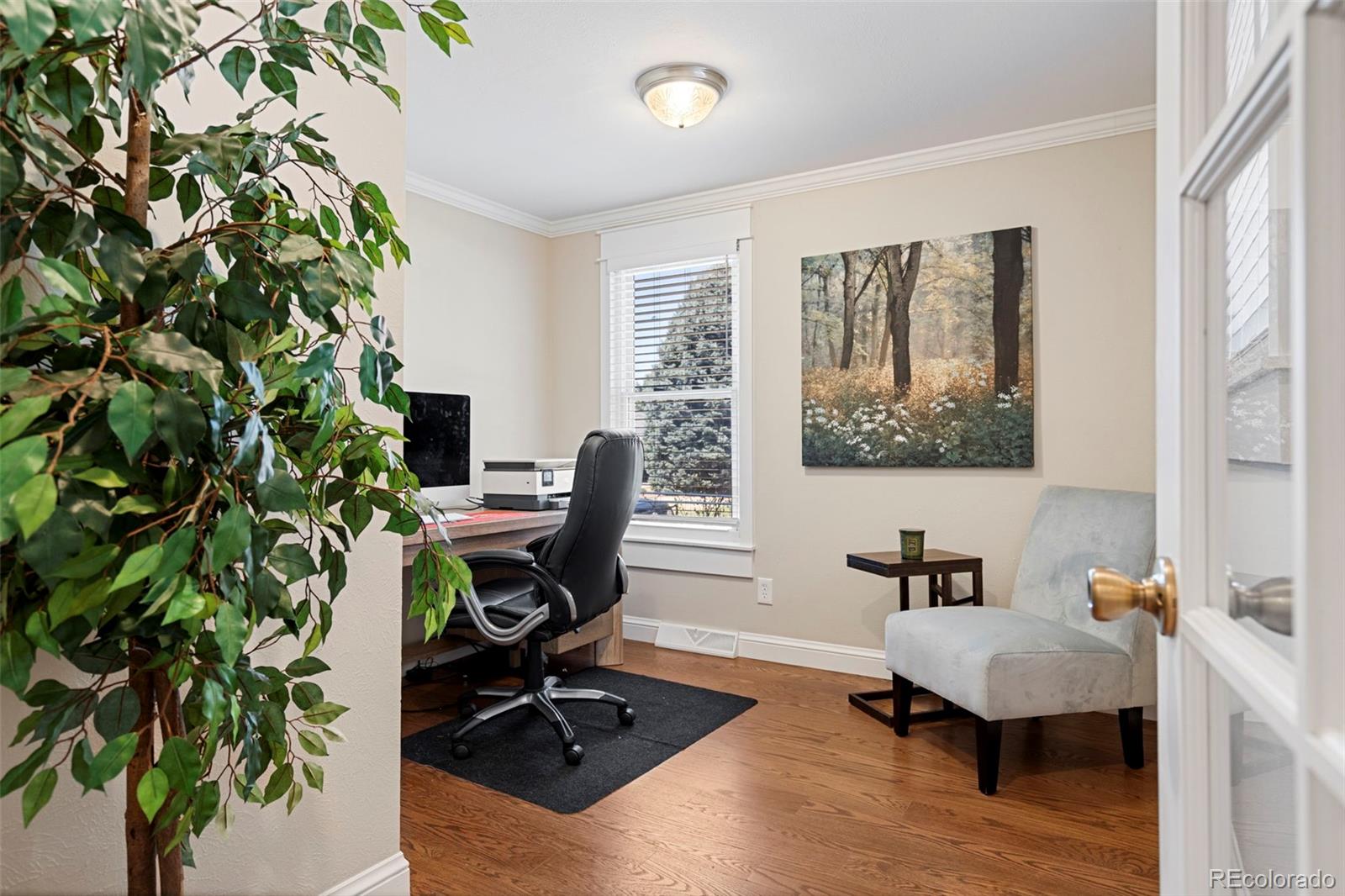 6333 S Dexter Street