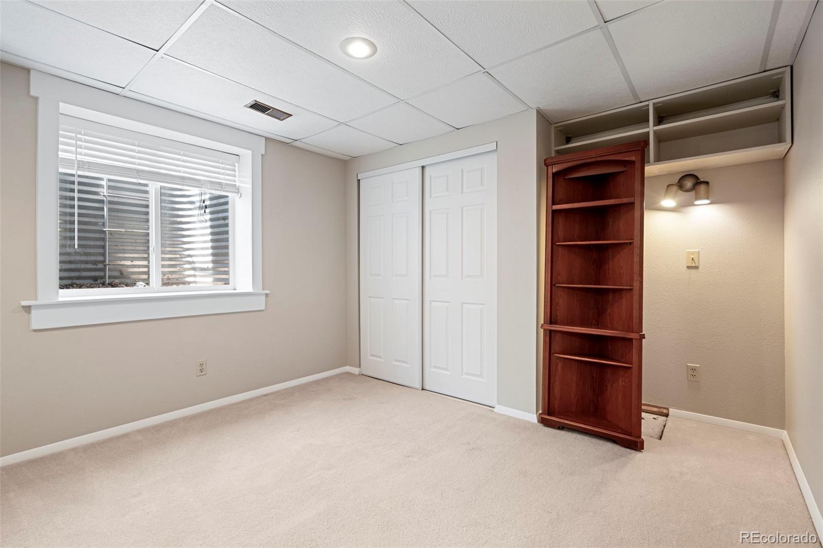 6333 S Dexter Street