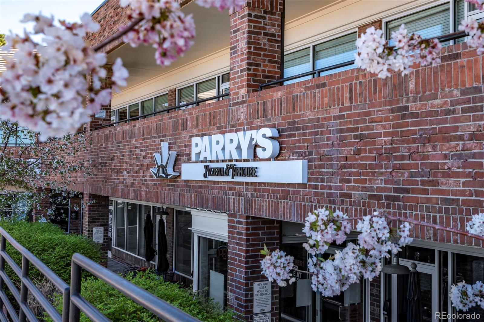 6333 S Dexter Street