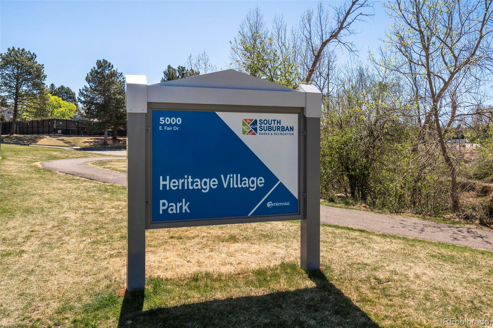 6333 S Dexter Street