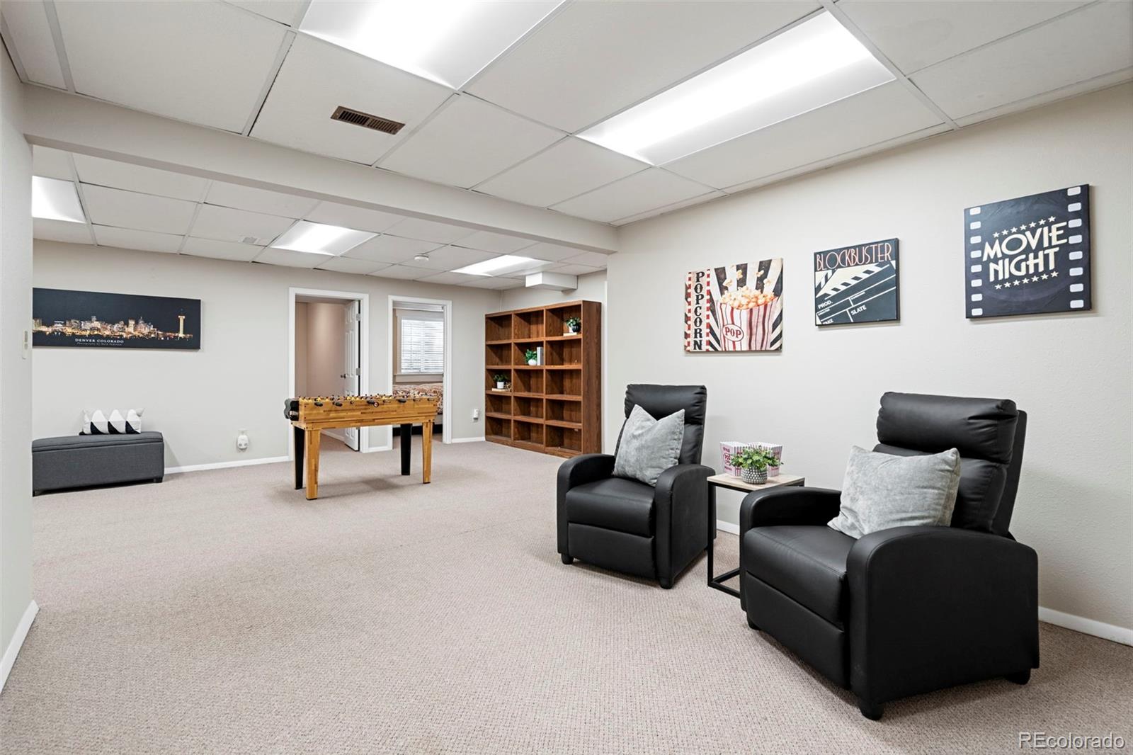 6333 S Dexter Street