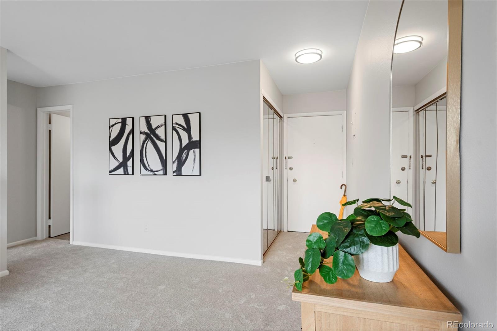 1243 Gaylord Street Unit: 502