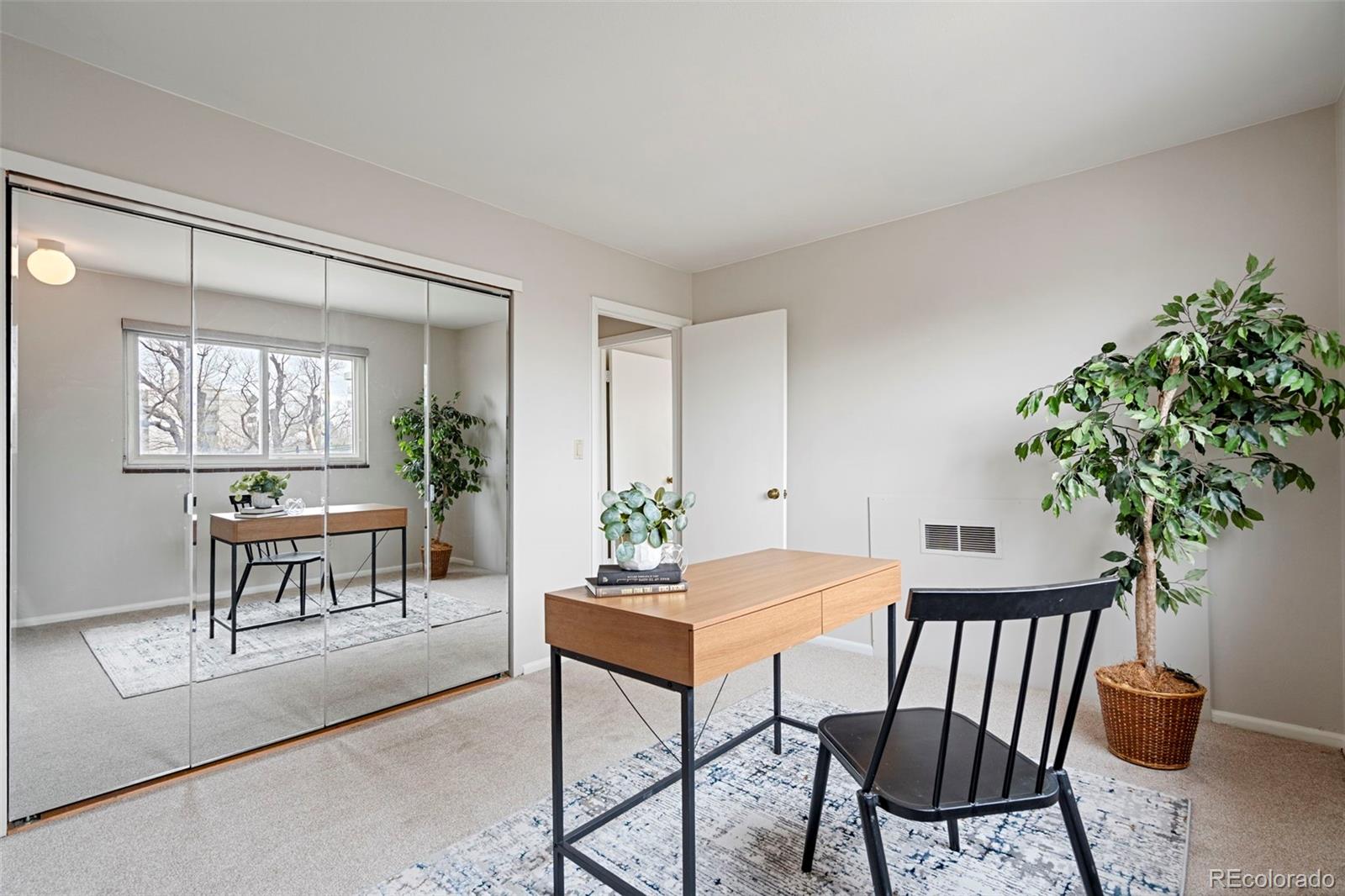 1243 Gaylord Street Unit: 502