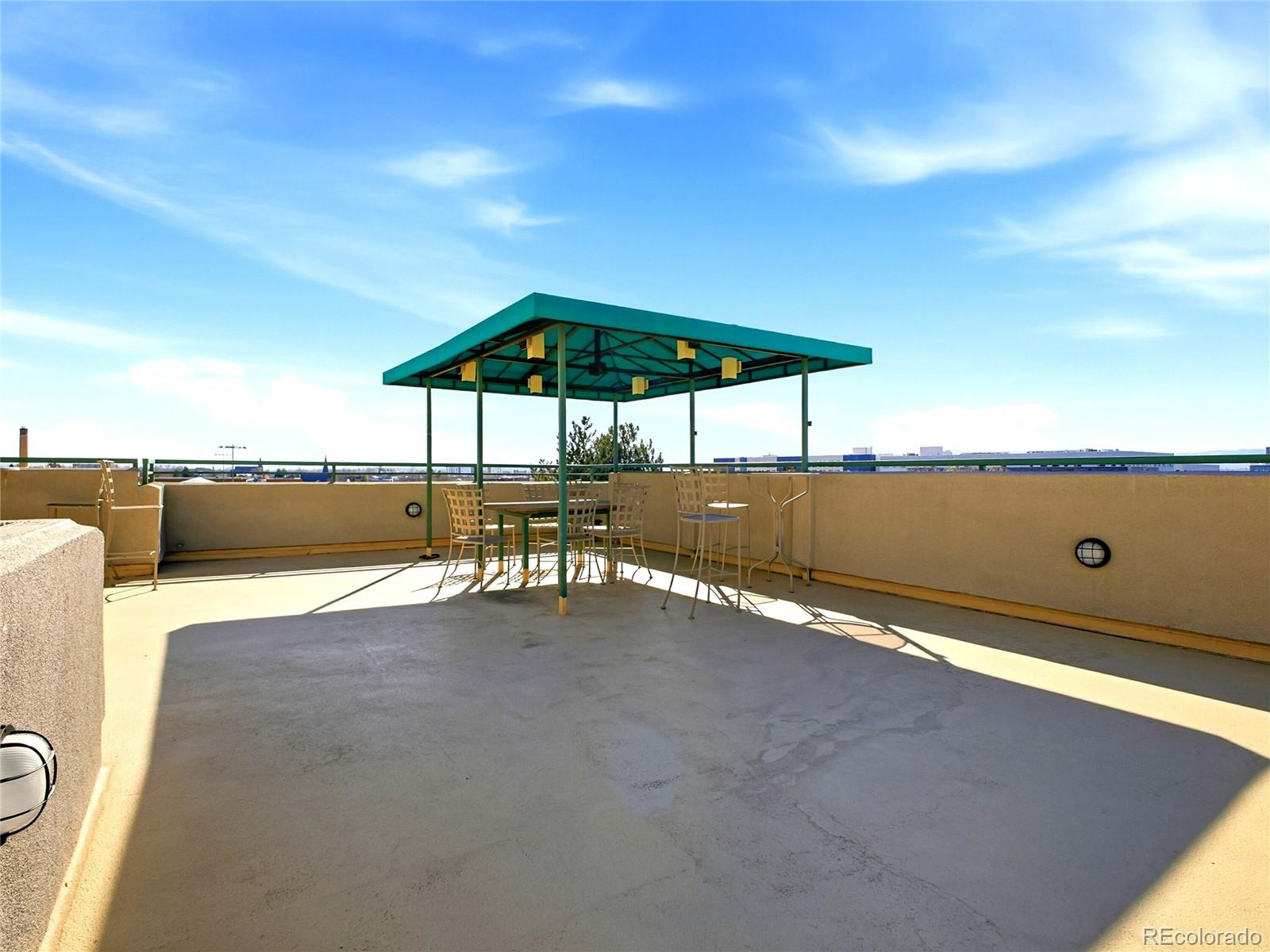 601 W 11th Avenue Unit: 604