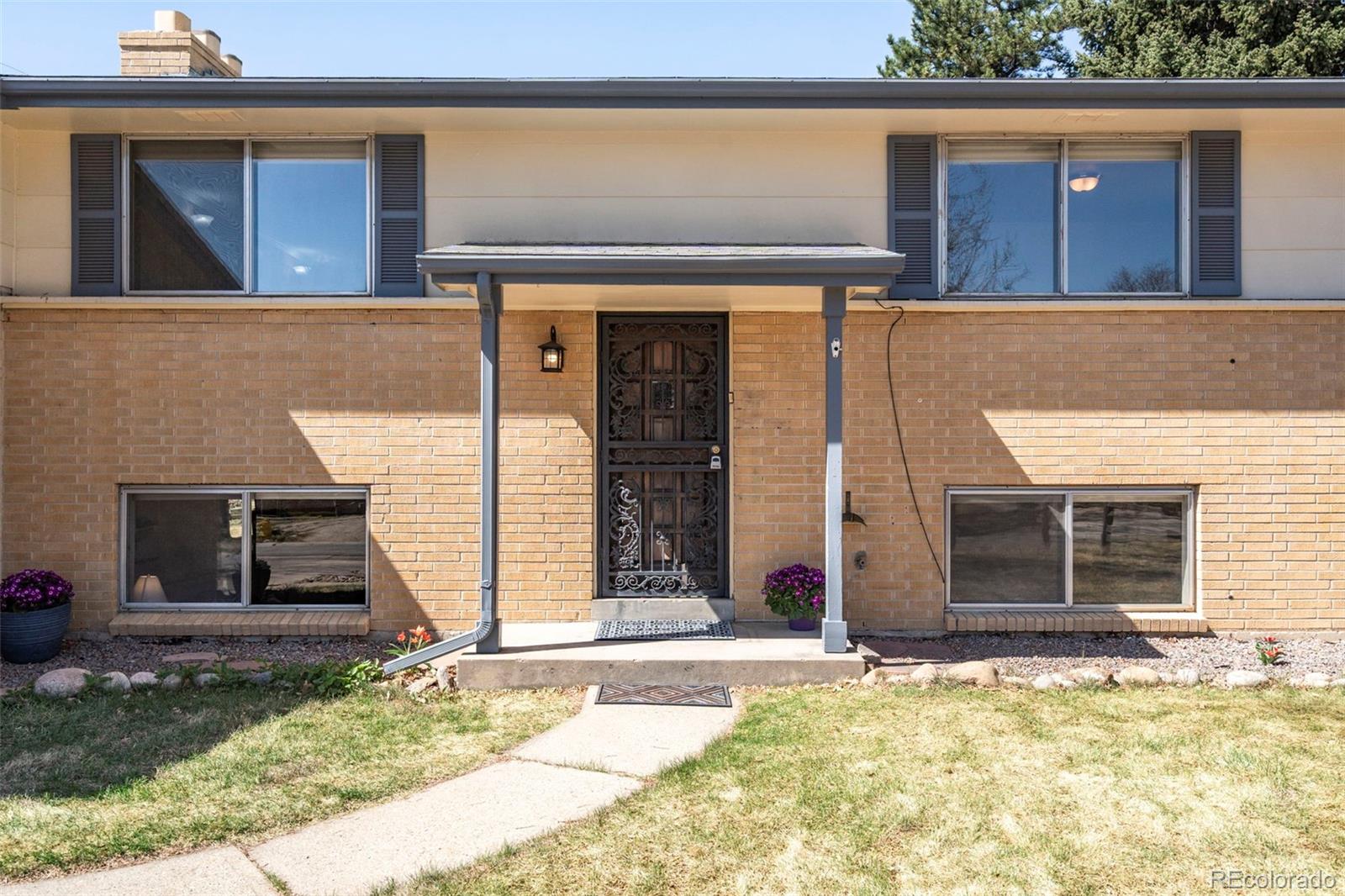 6817 Brentwood Street