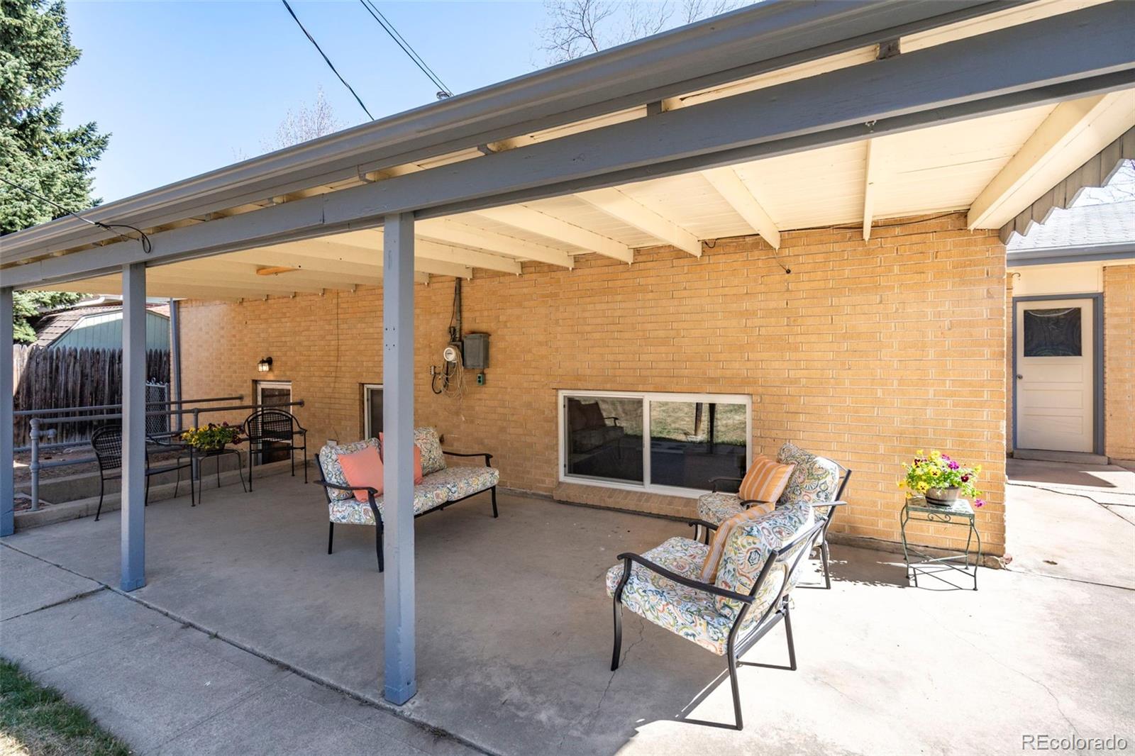 6817 Brentwood Street