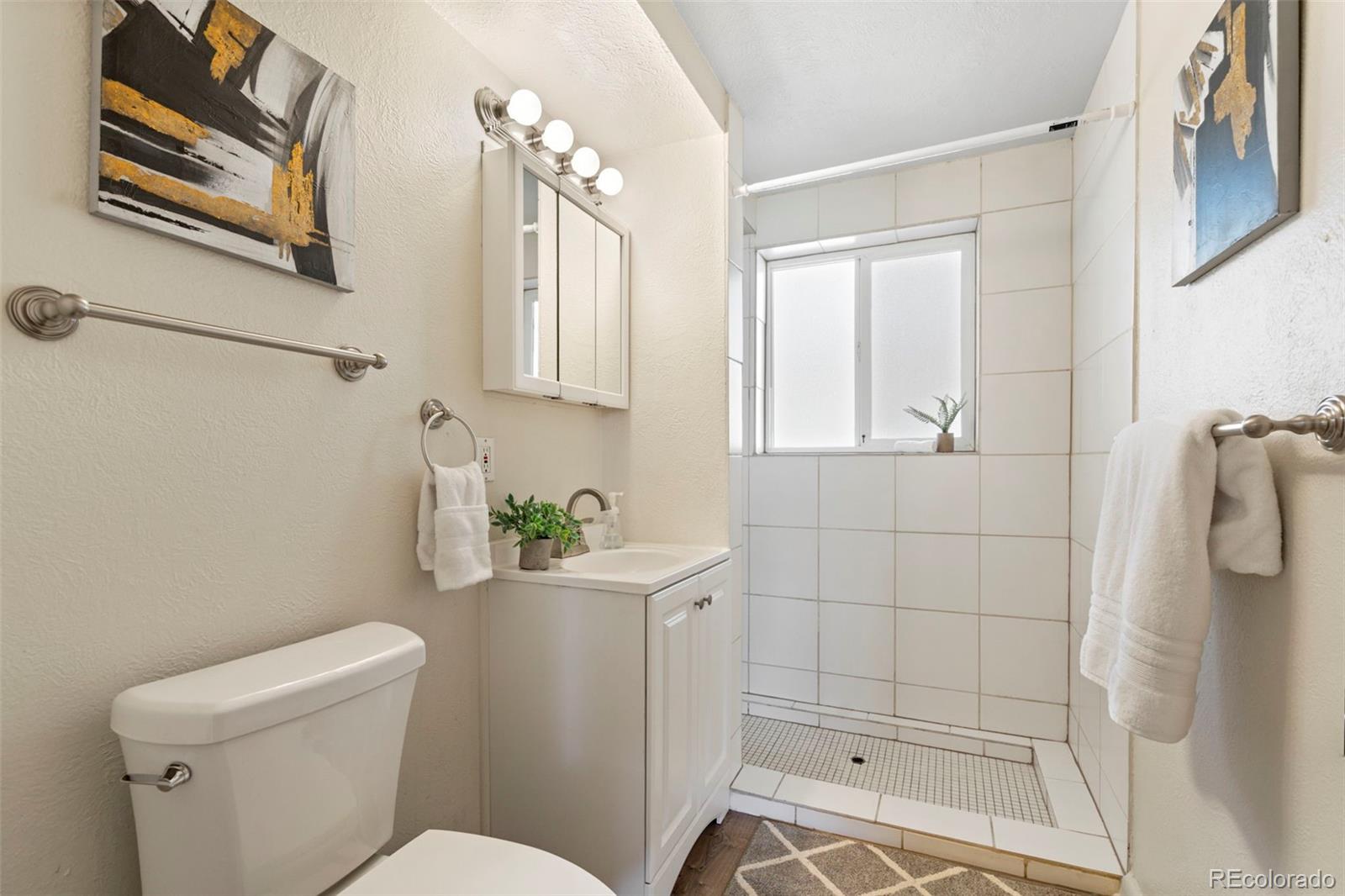 6817 Brentwood Street