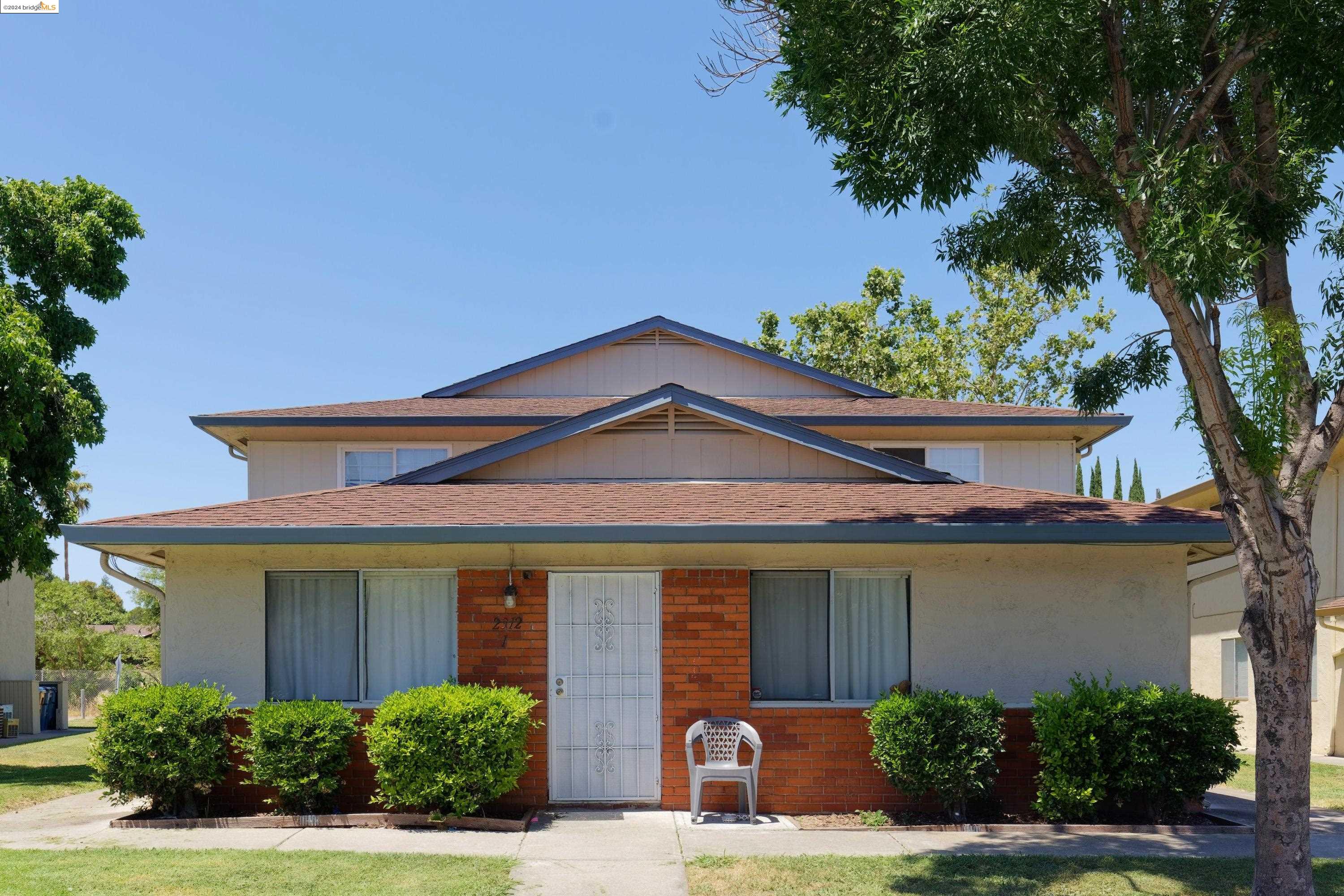2312 Lemontree Way # 4