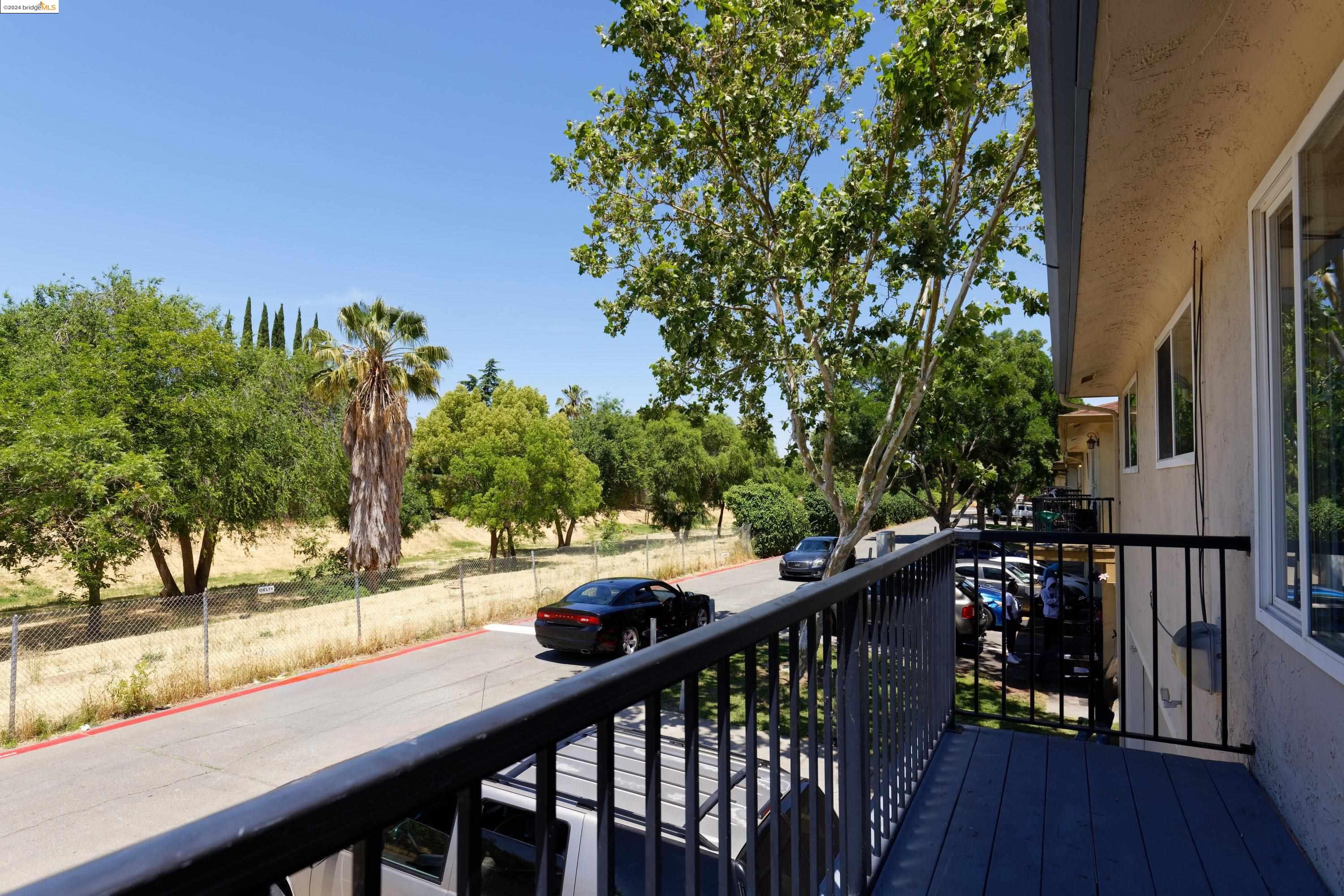 2312 Lemontree Way # 4