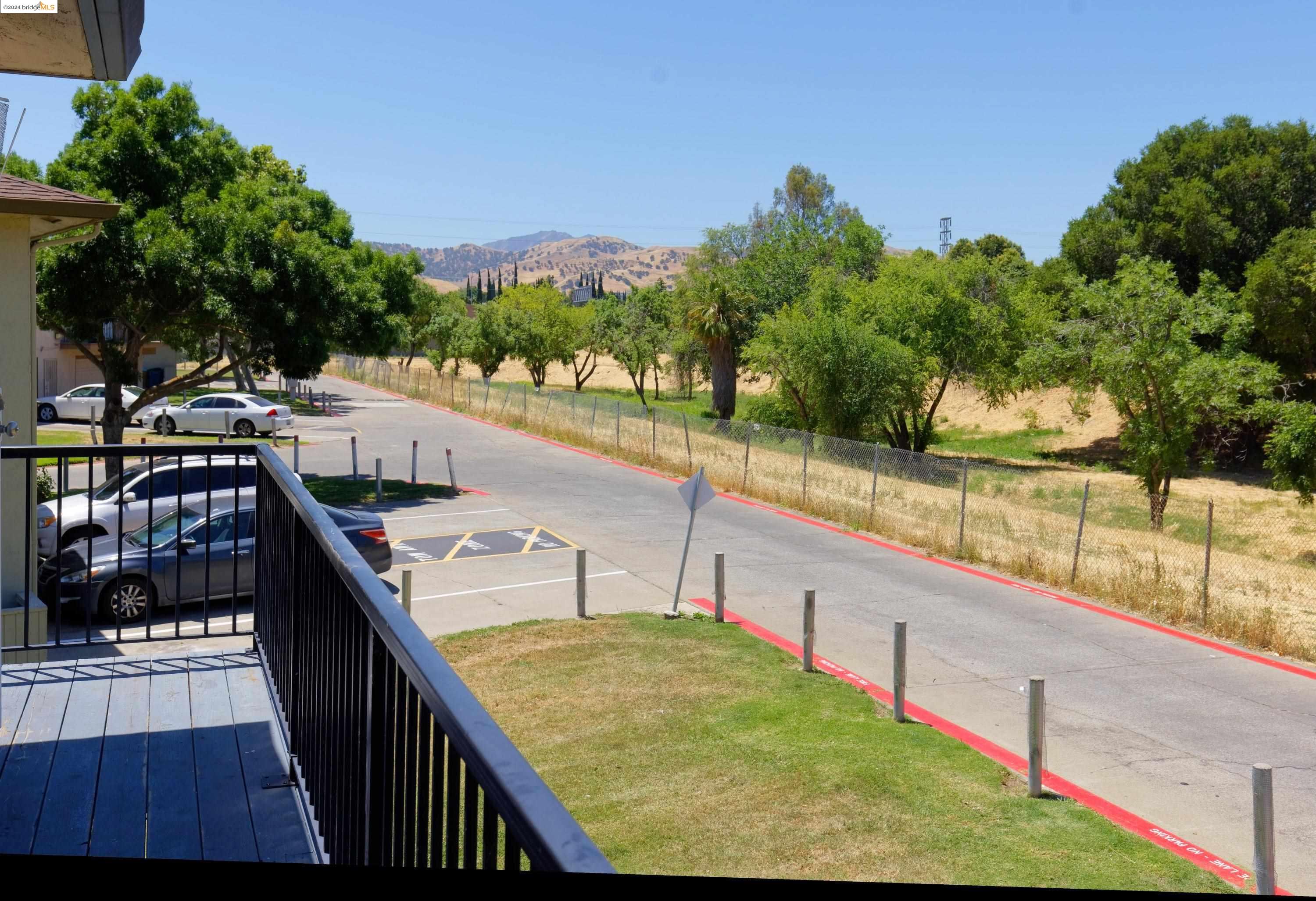 2312 Lemontree Way # 4
