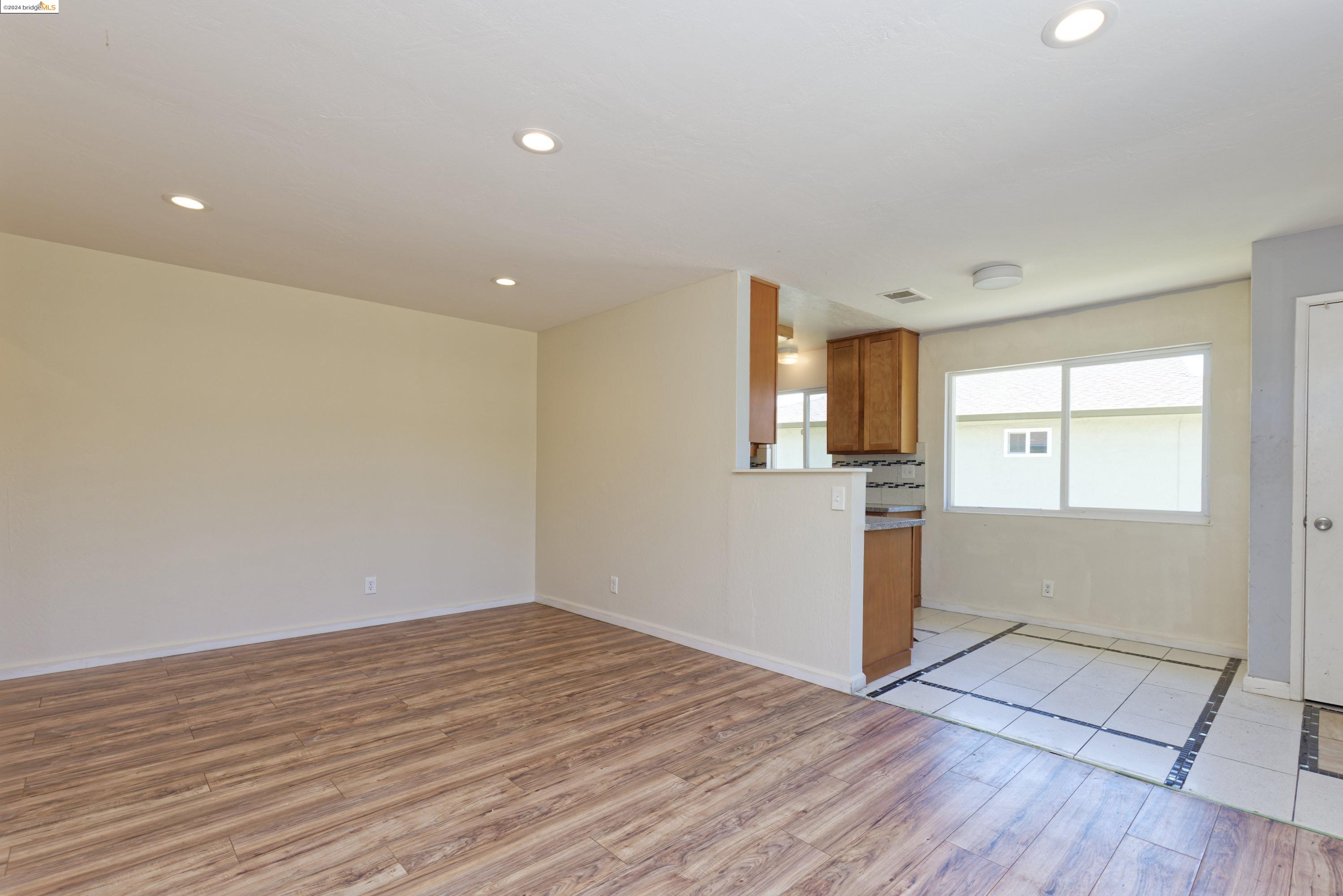 2312 Lemontree Way # 4