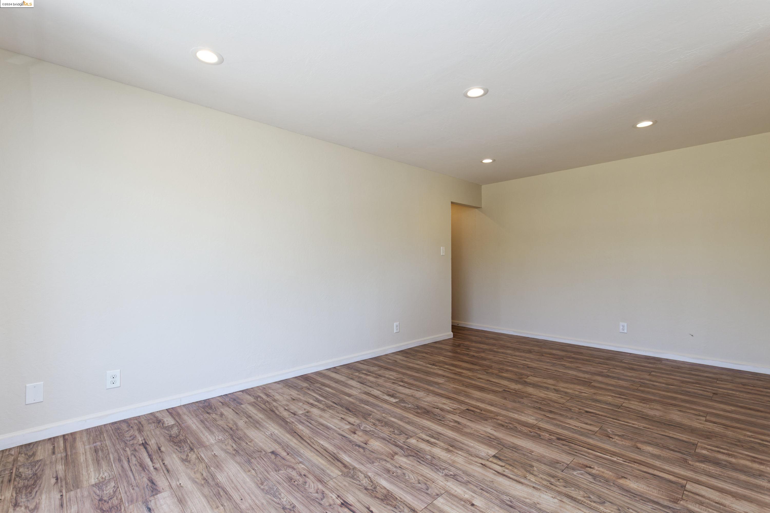 2312 Lemontree Way # 4
