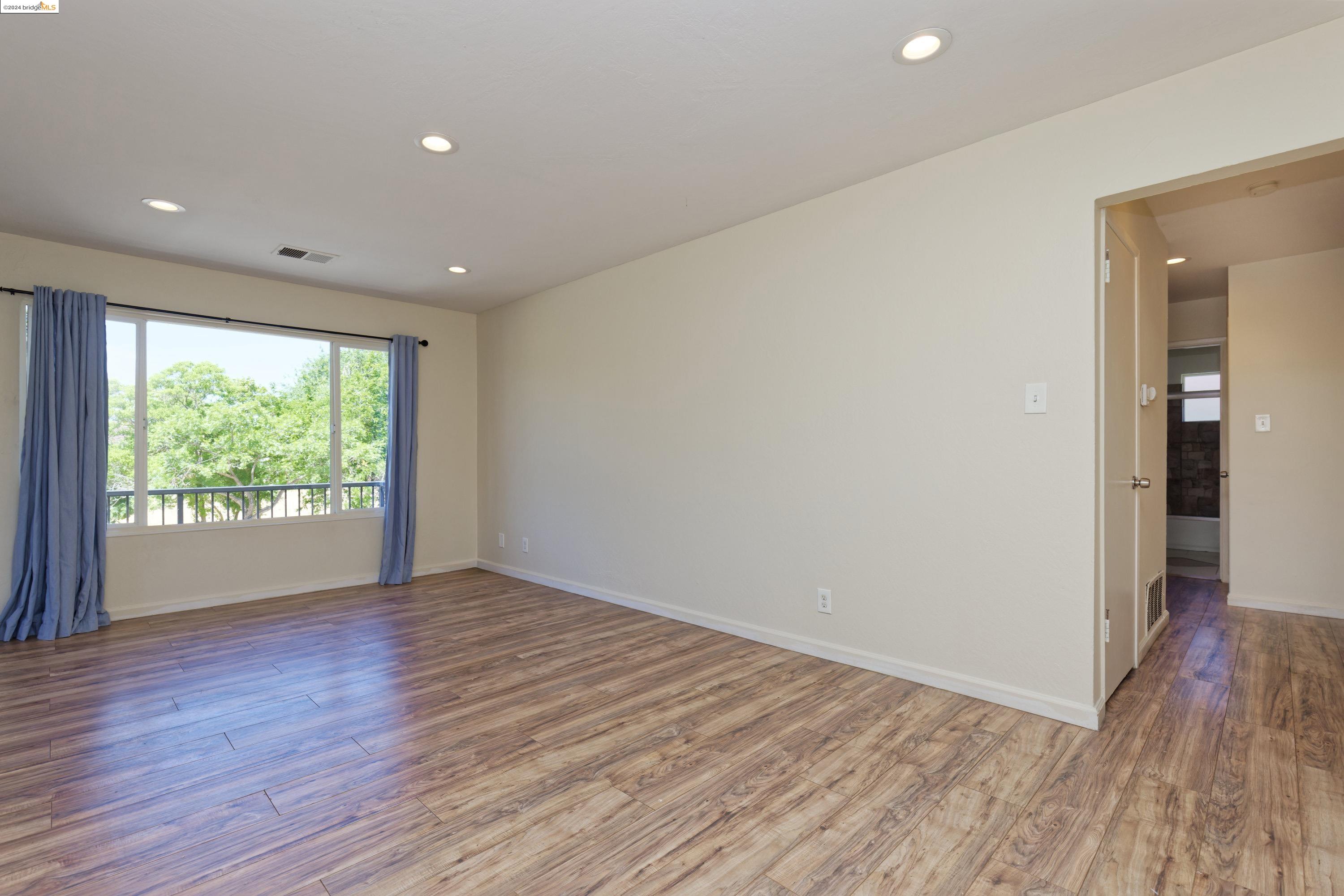 2312 Lemontree Way # 4