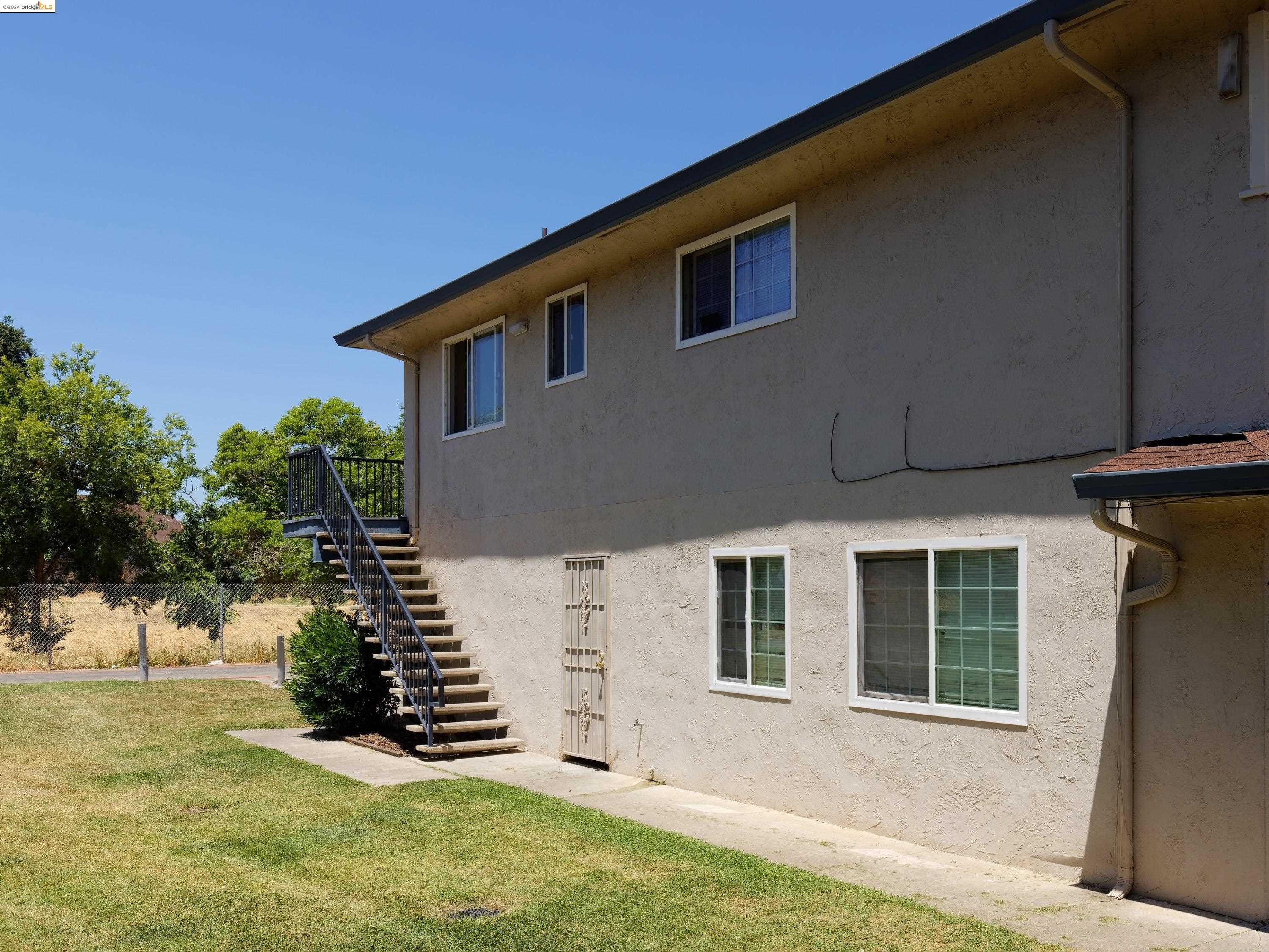 2312 Lemontree Way # 4