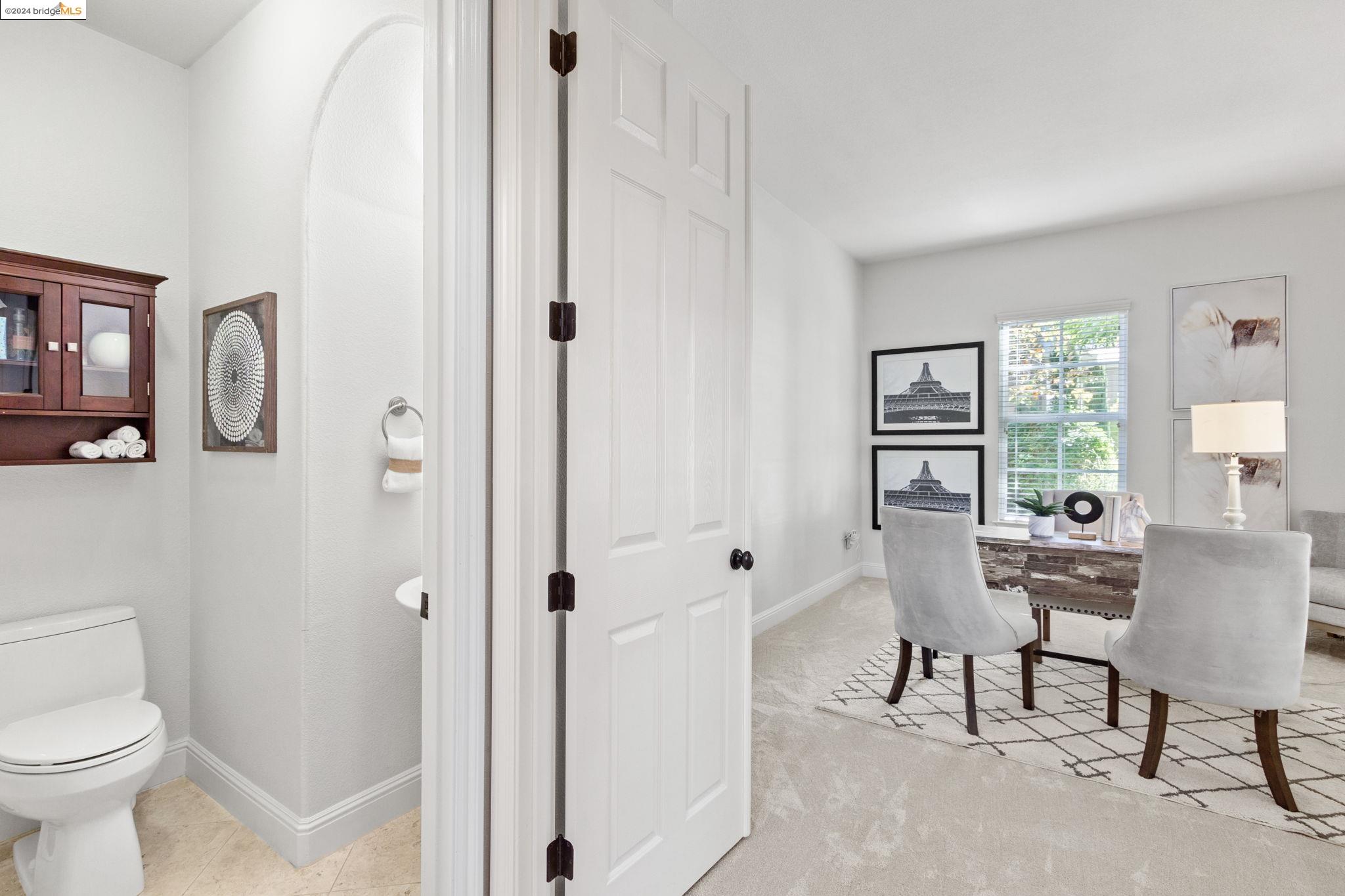 1062 Laguna Creek Ln