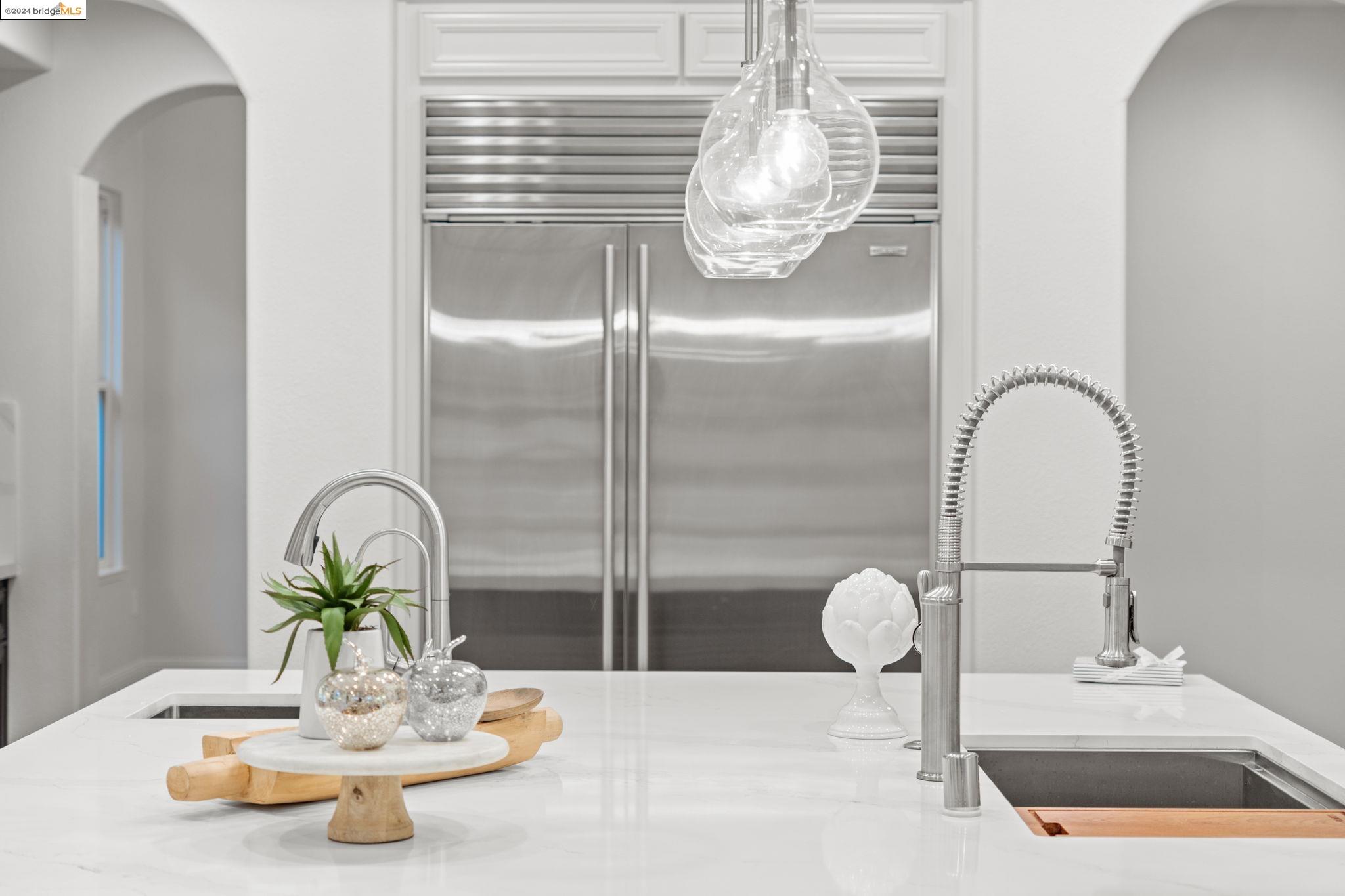 1062 Laguna Creek Ln