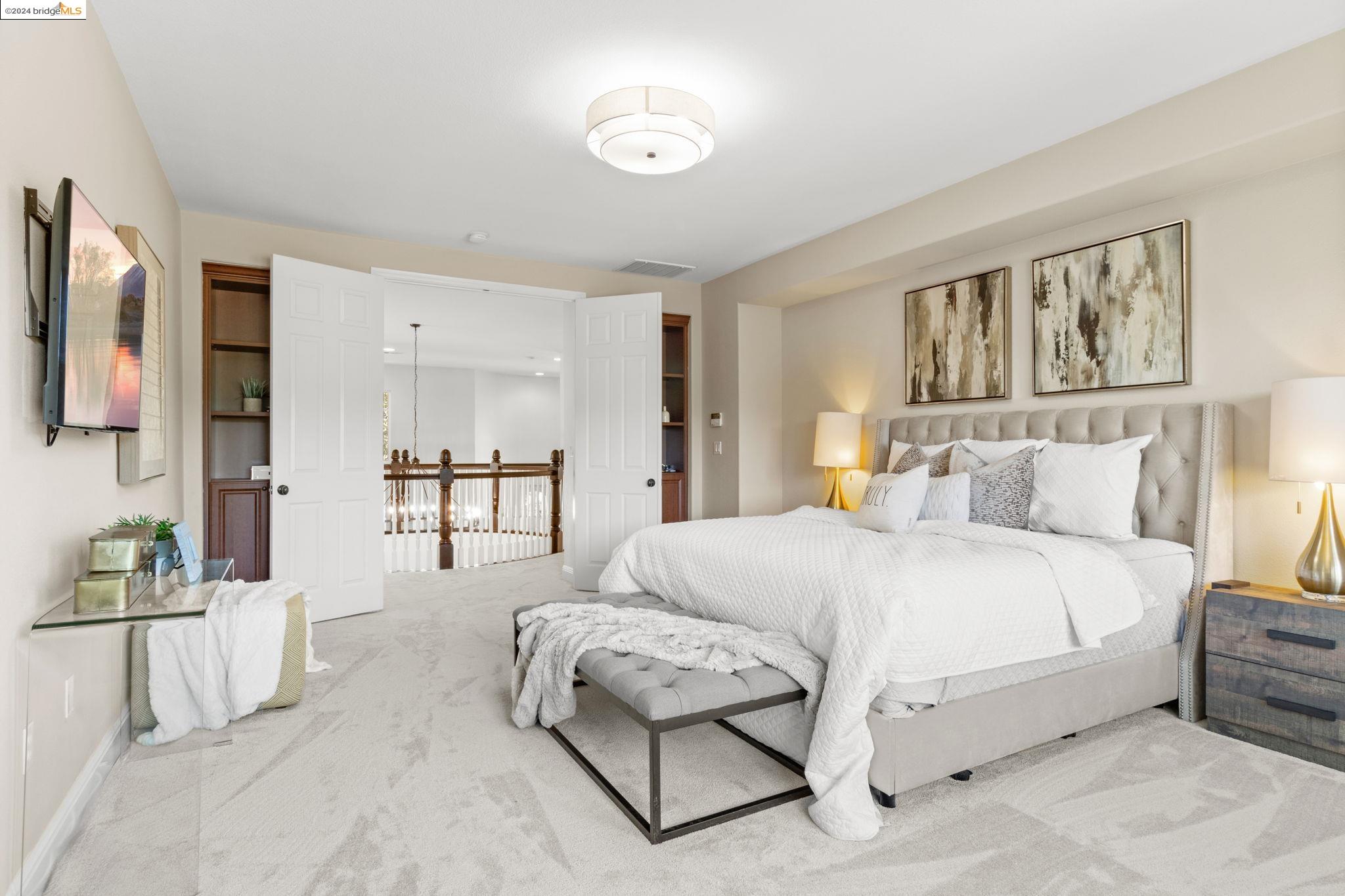 1062 Laguna Creek Ln