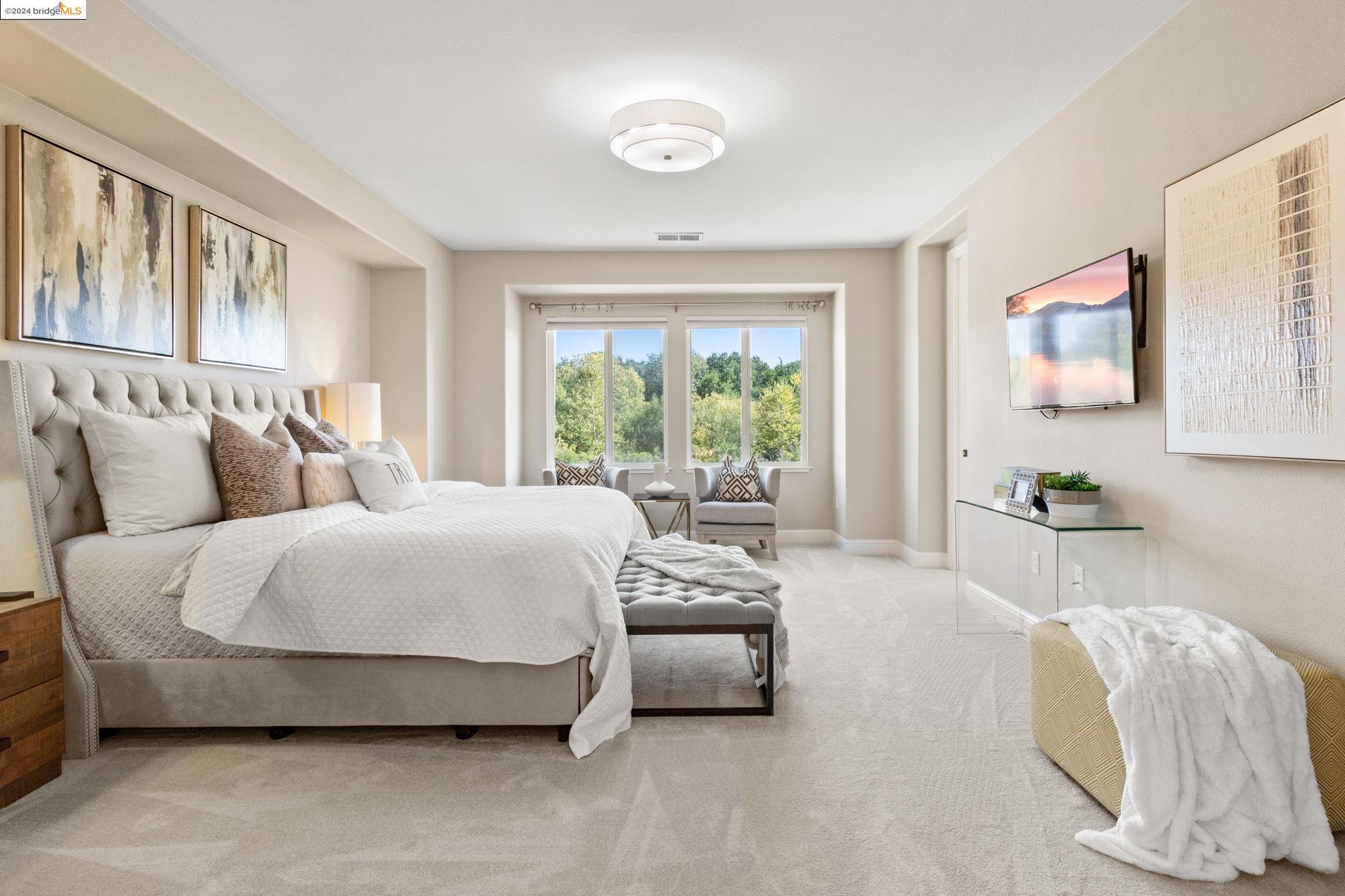 1062 Laguna Creek Ln