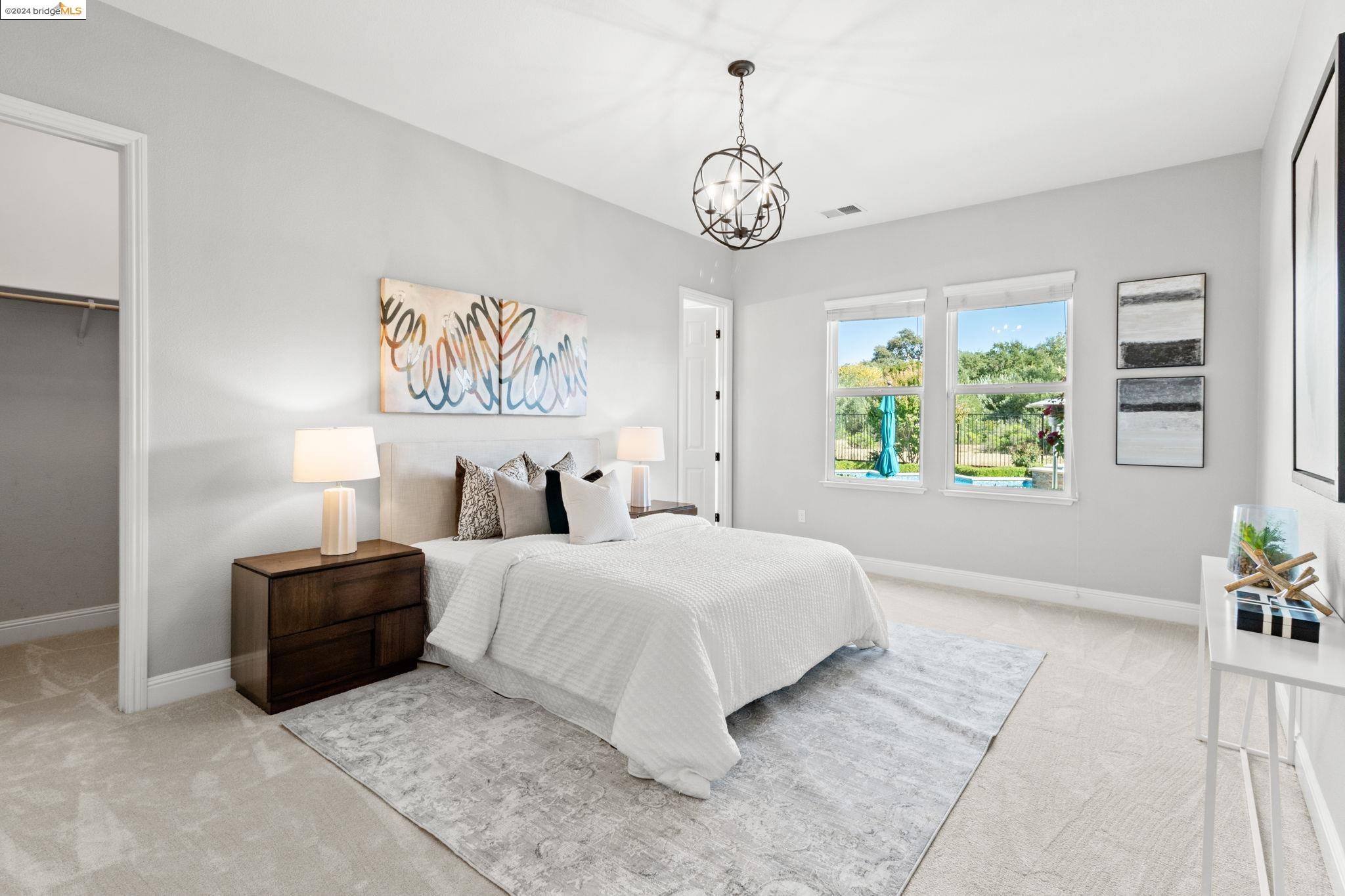 1062 Laguna Creek Ln