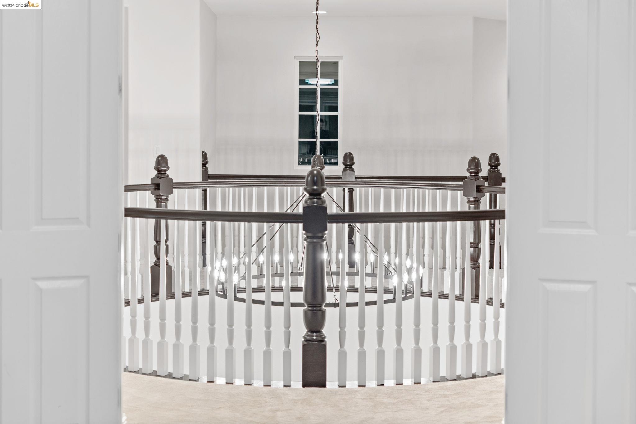 1062 Laguna Creek Ln