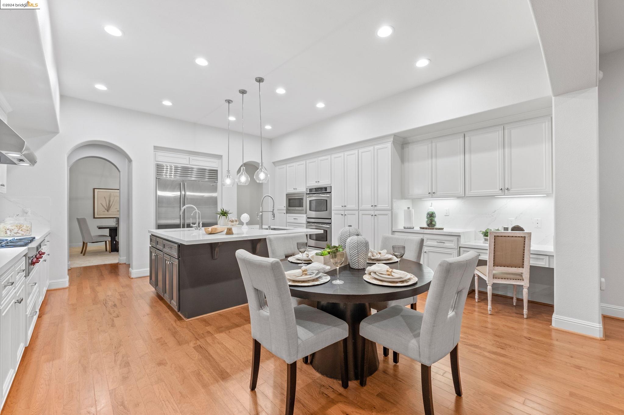 1062 Laguna Creek Ln