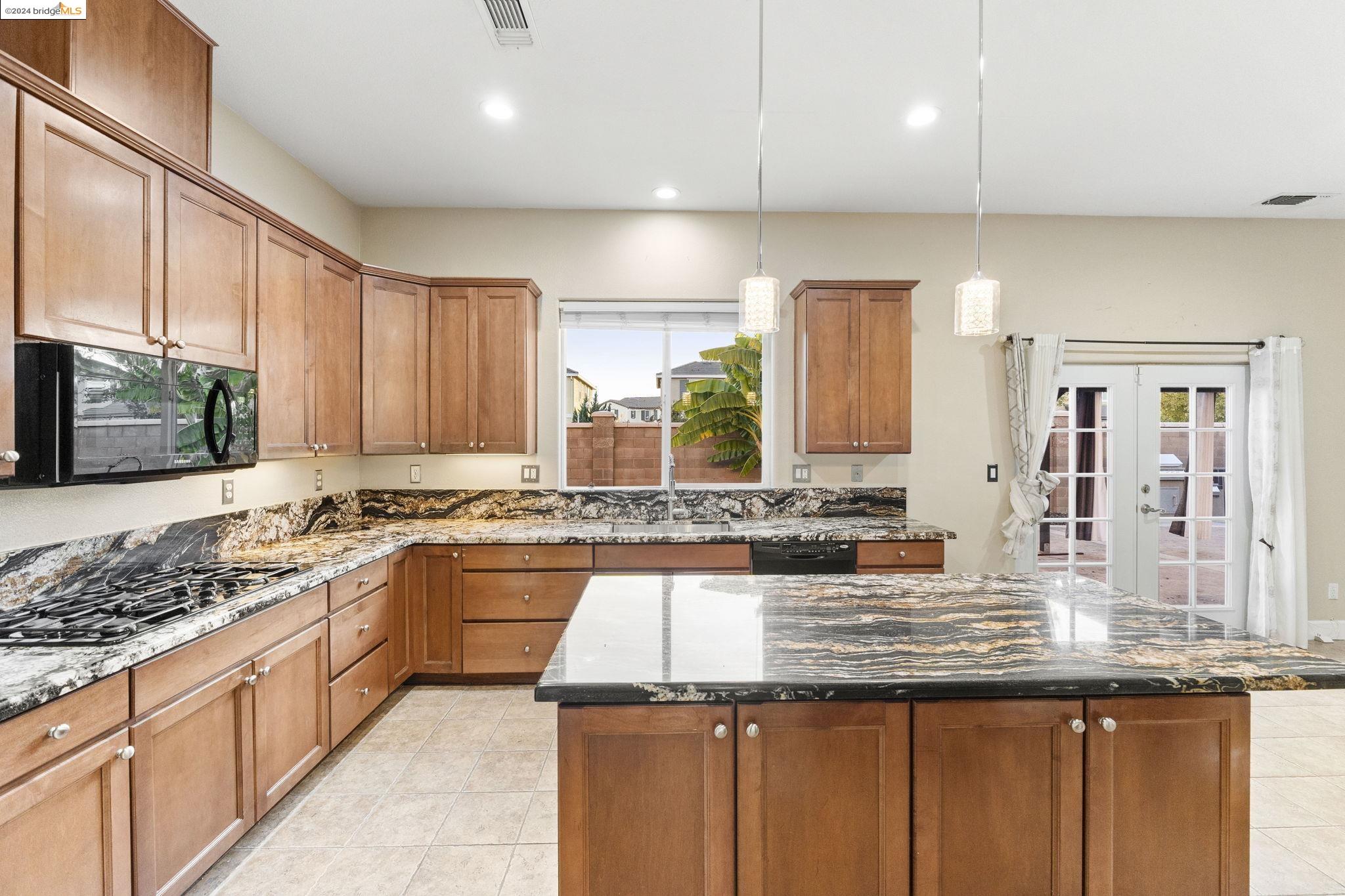 12 Minaret Rd
