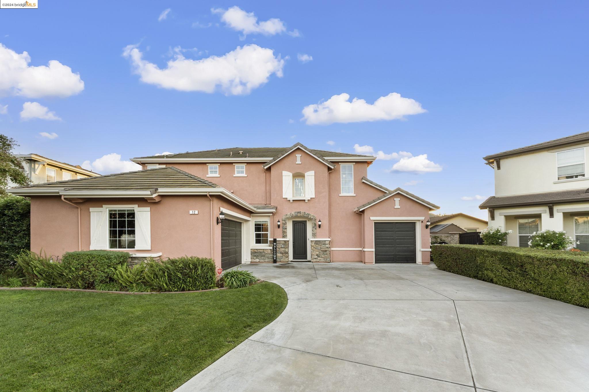 12 Minaret Rd