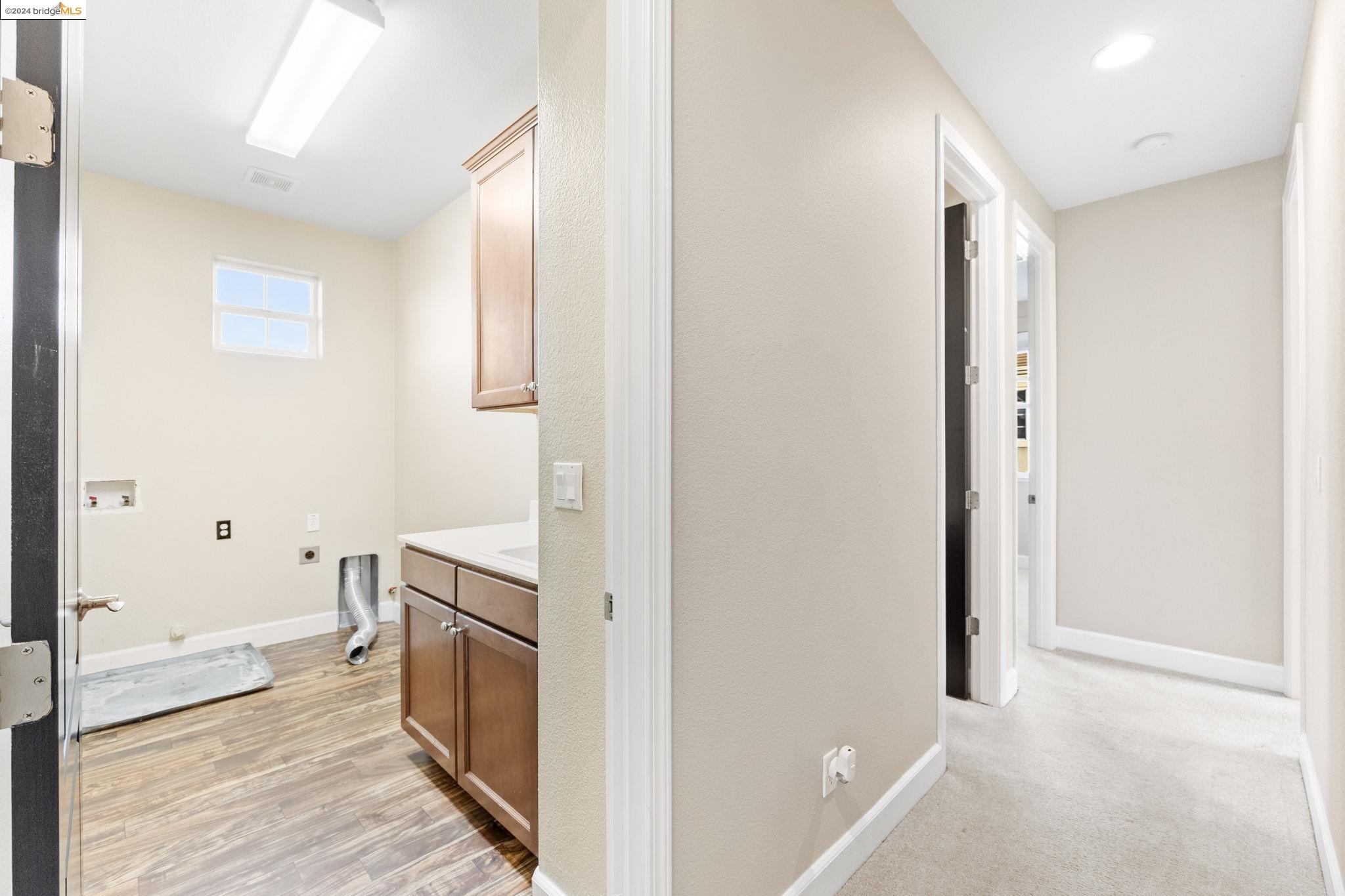 12 Minaret Rd