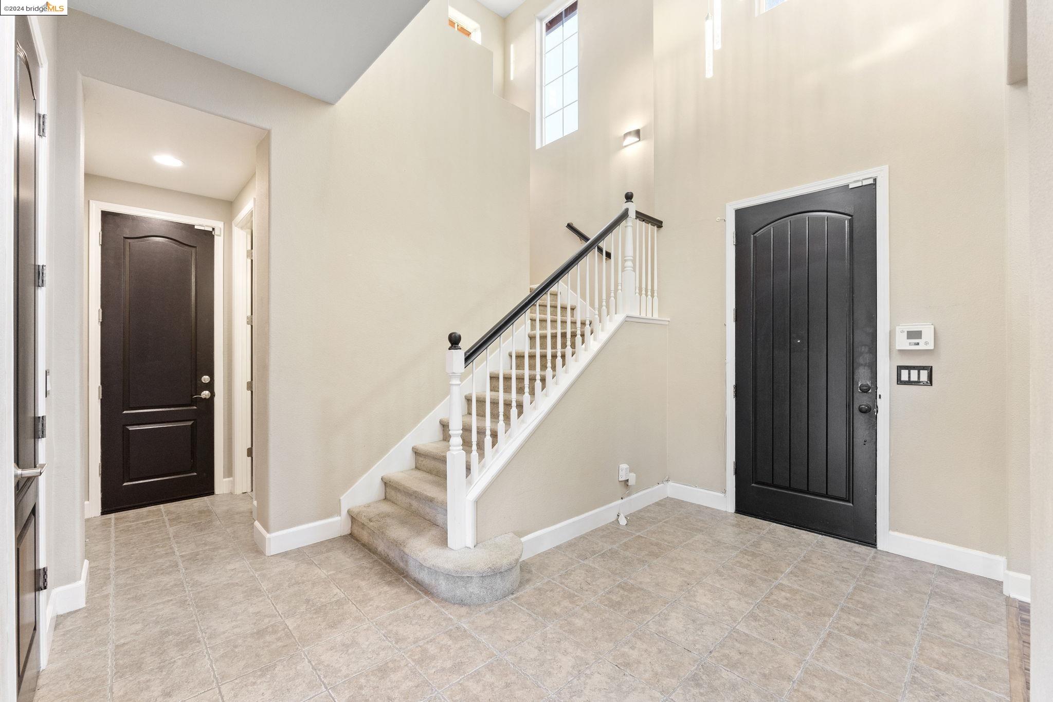 12 Minaret Rd