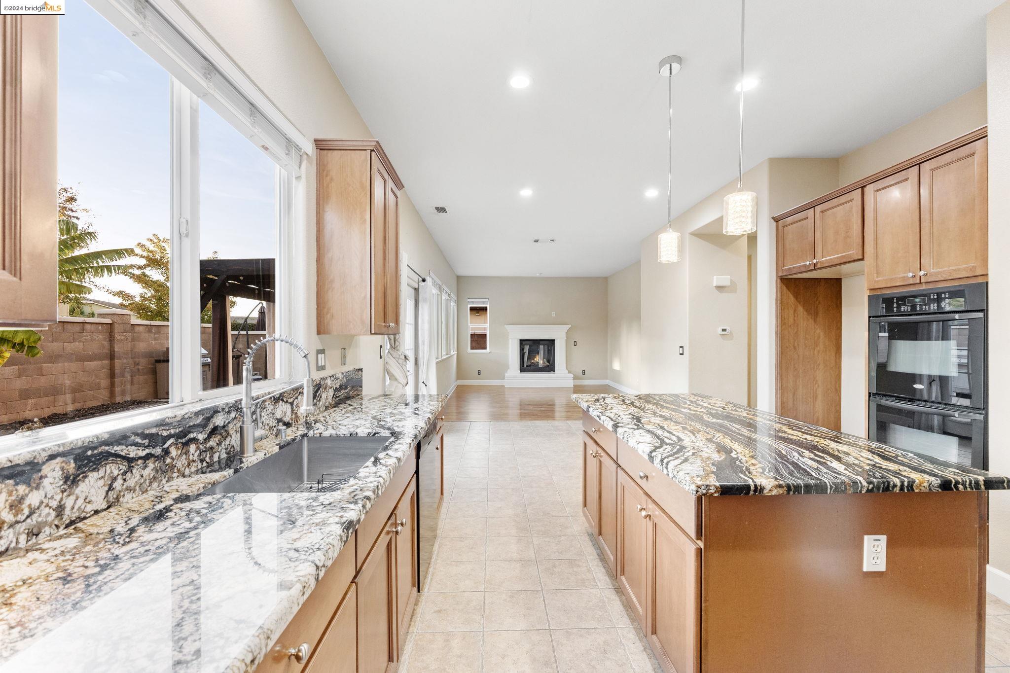 12 Minaret Rd