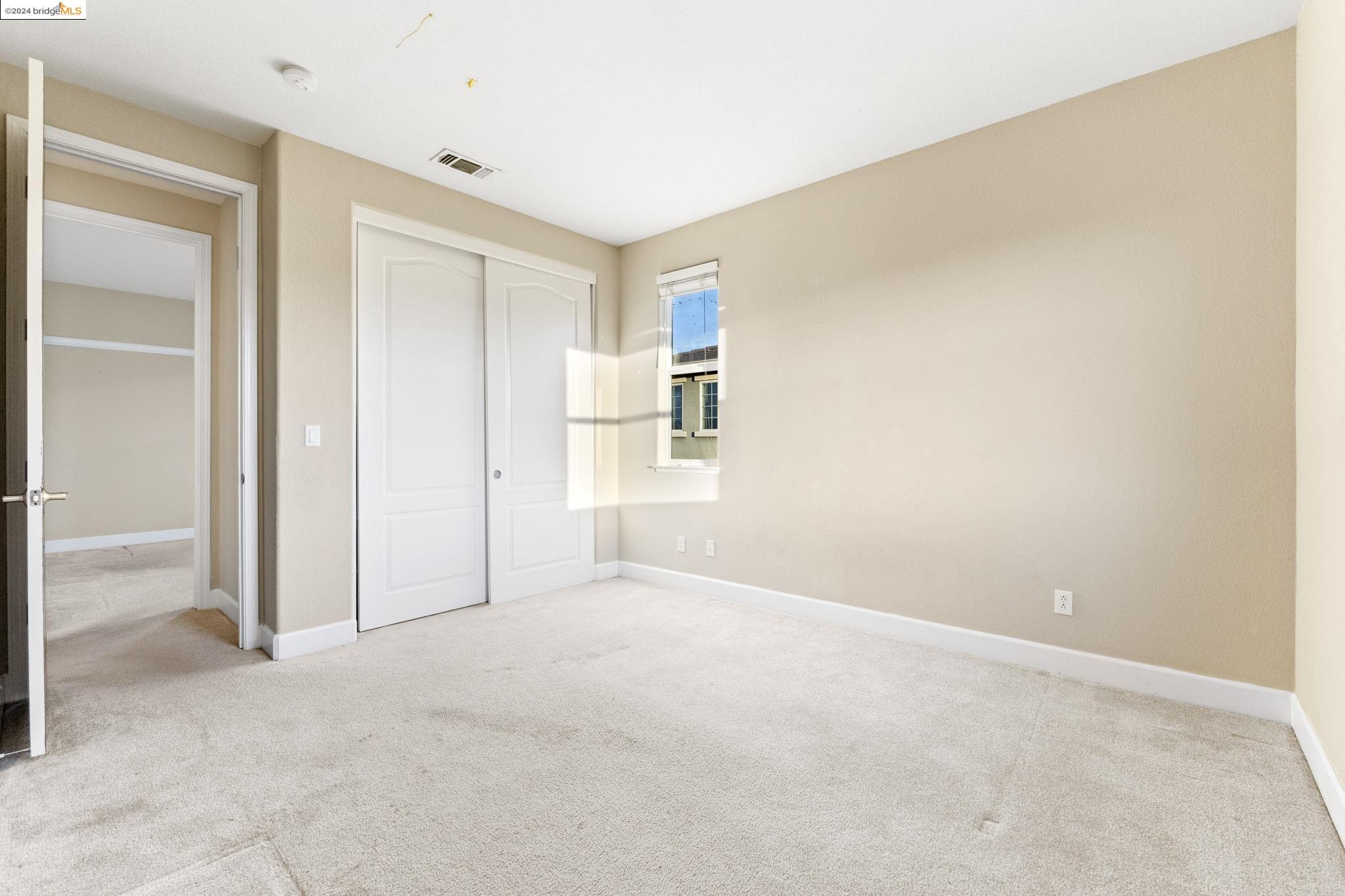 12 Minaret Rd