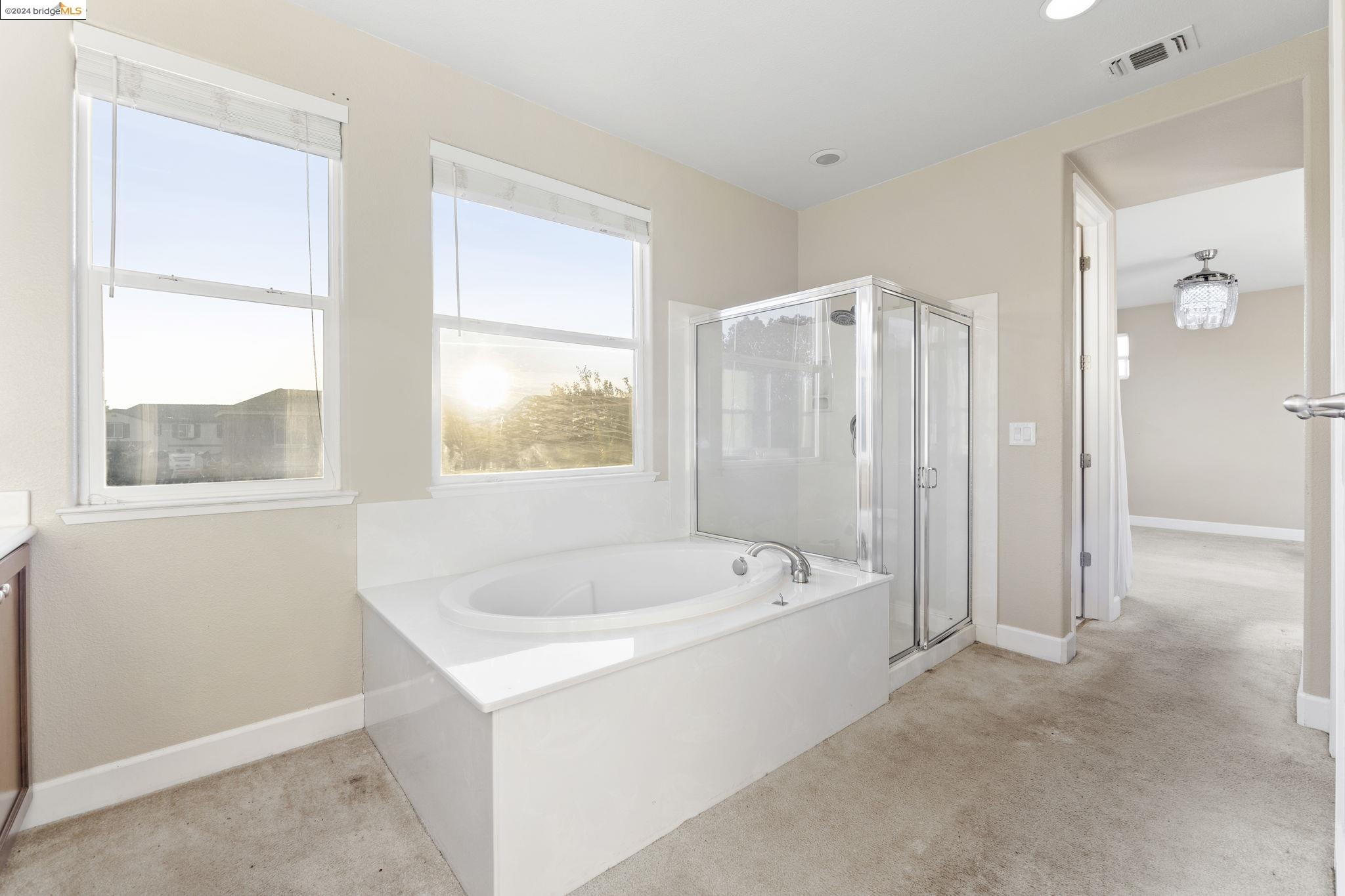 12 Minaret Rd