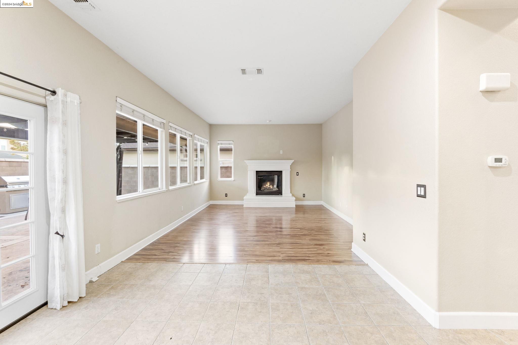 12 Minaret Rd