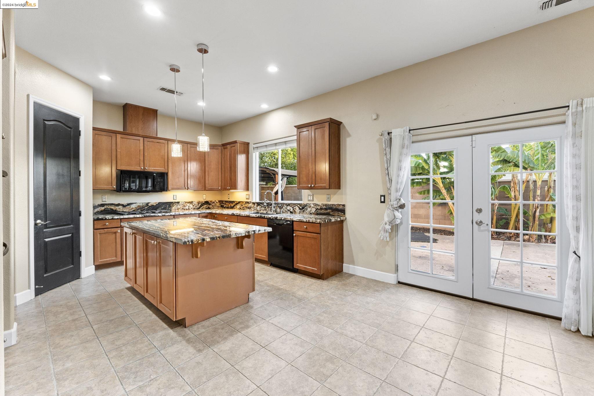 12 Minaret Rd
