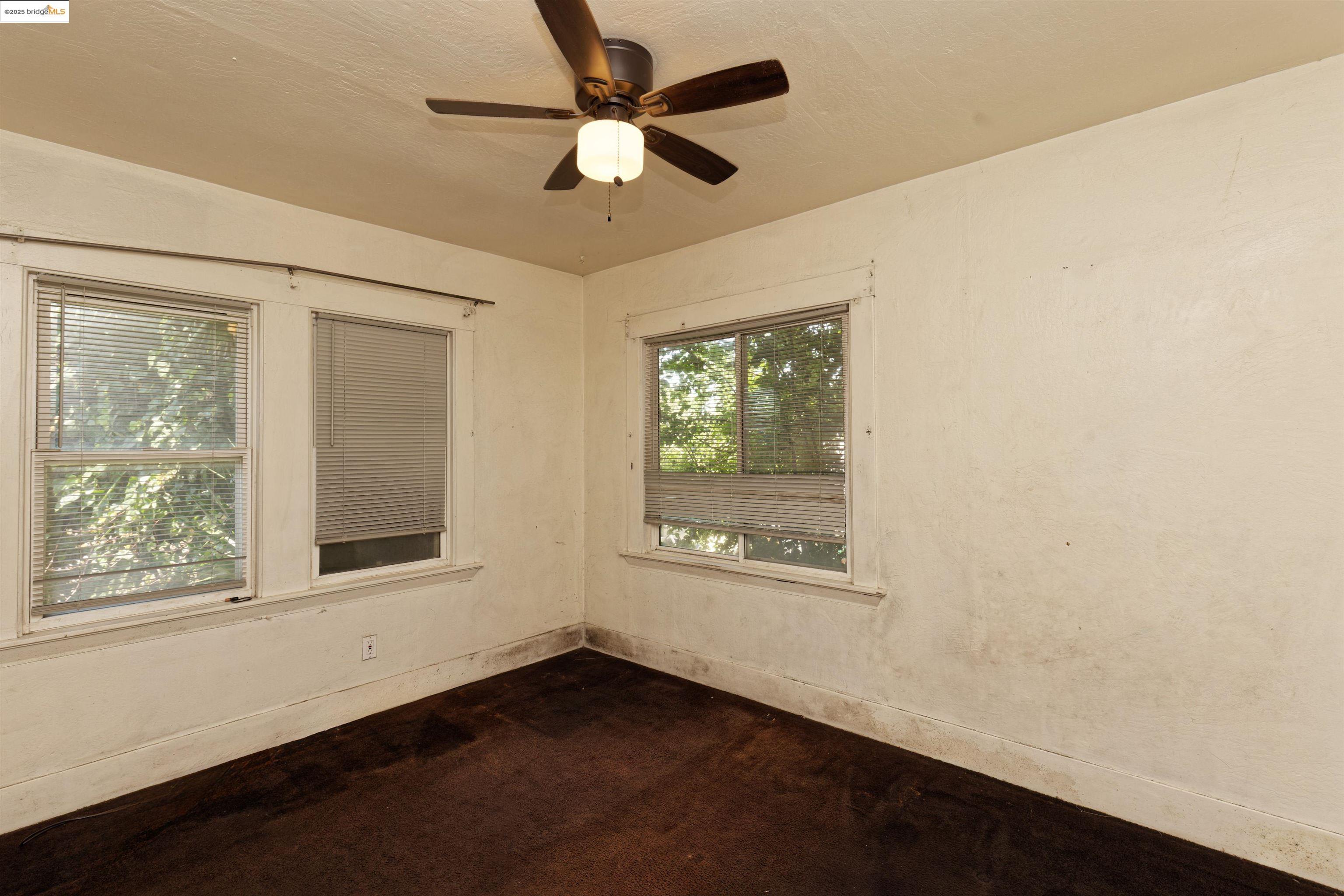 1116 Elmhurst Ave