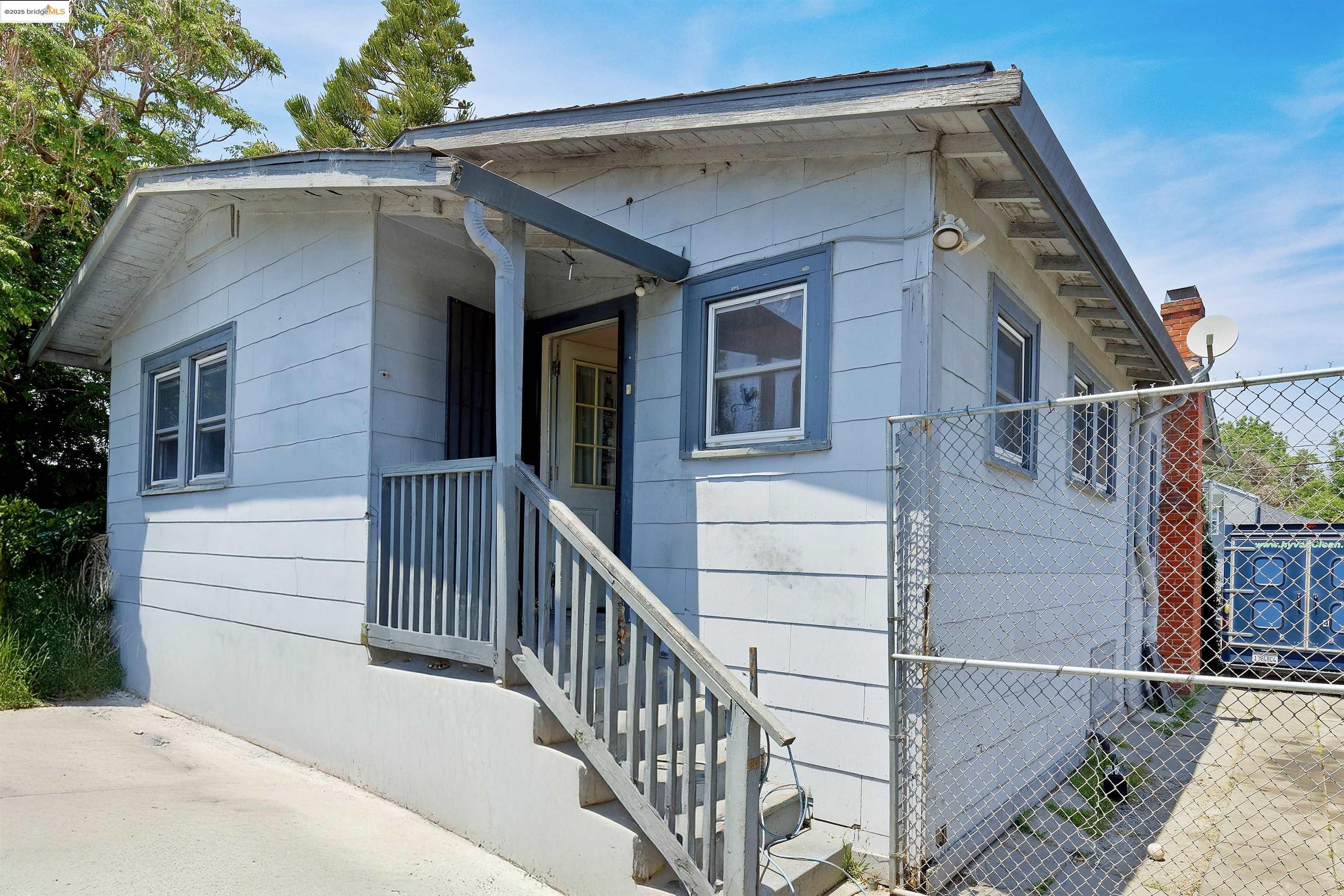 1116 Elmhurst Ave