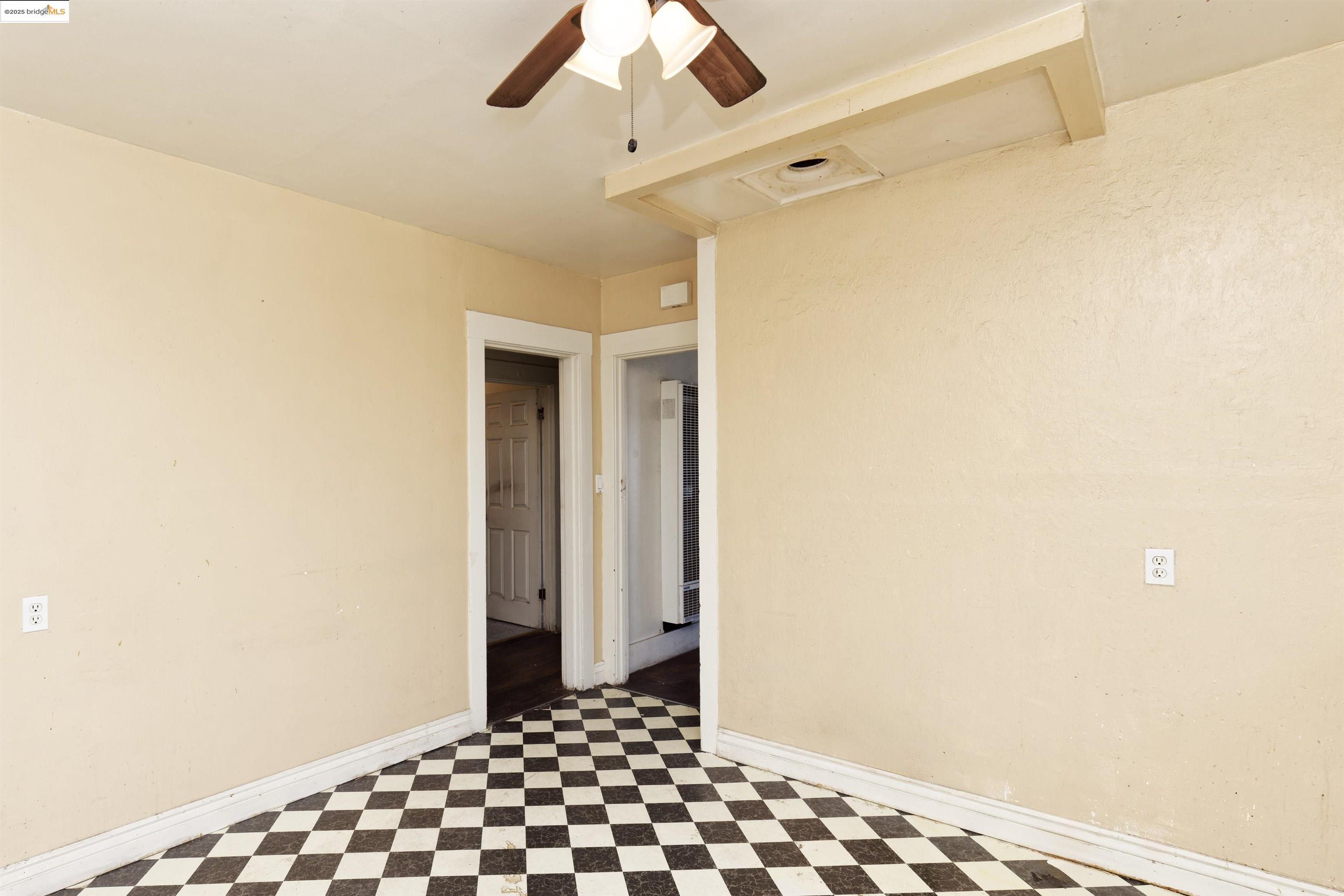 1116 Elmhurst Ave