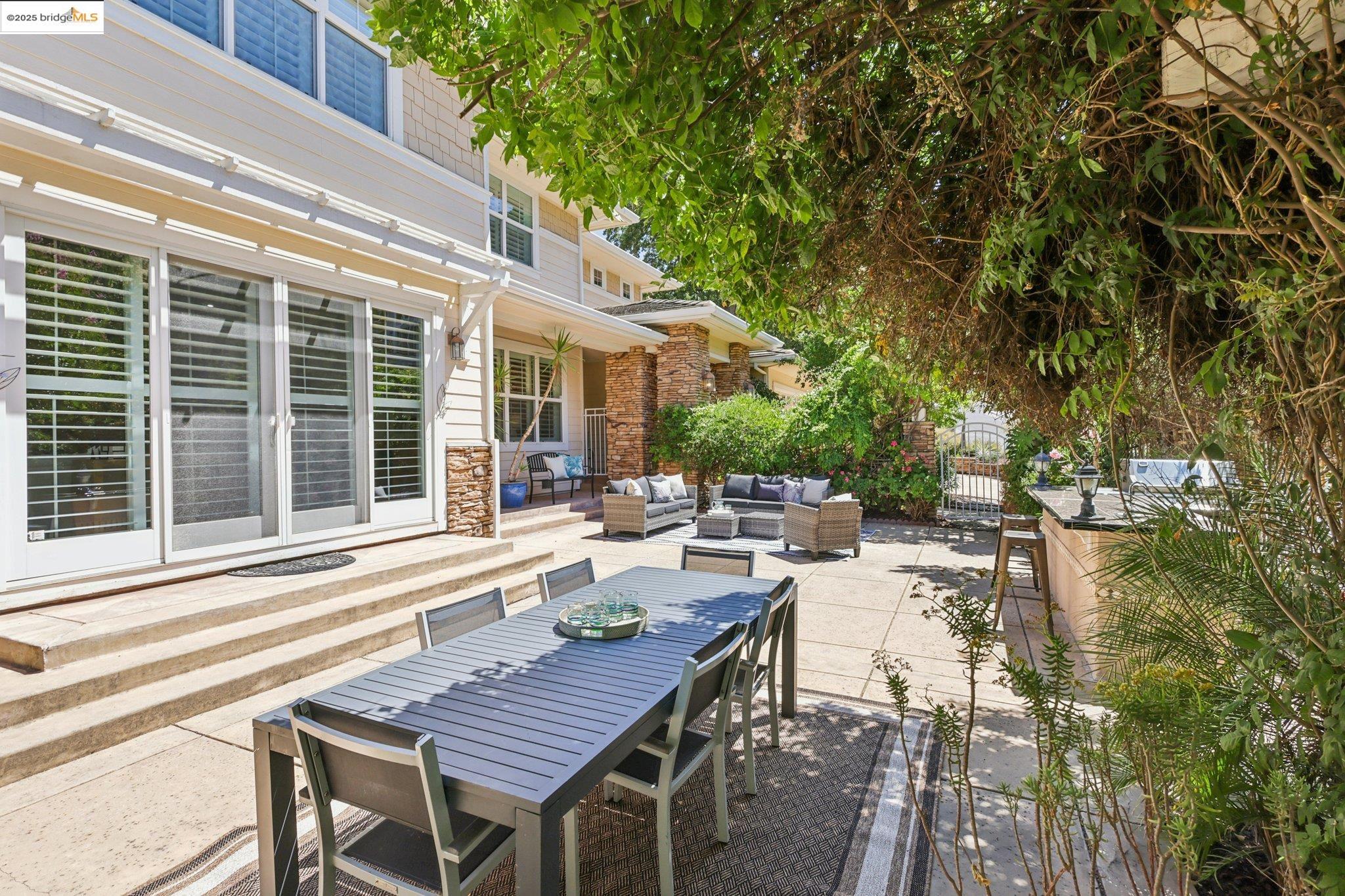 125 Mystic Pl