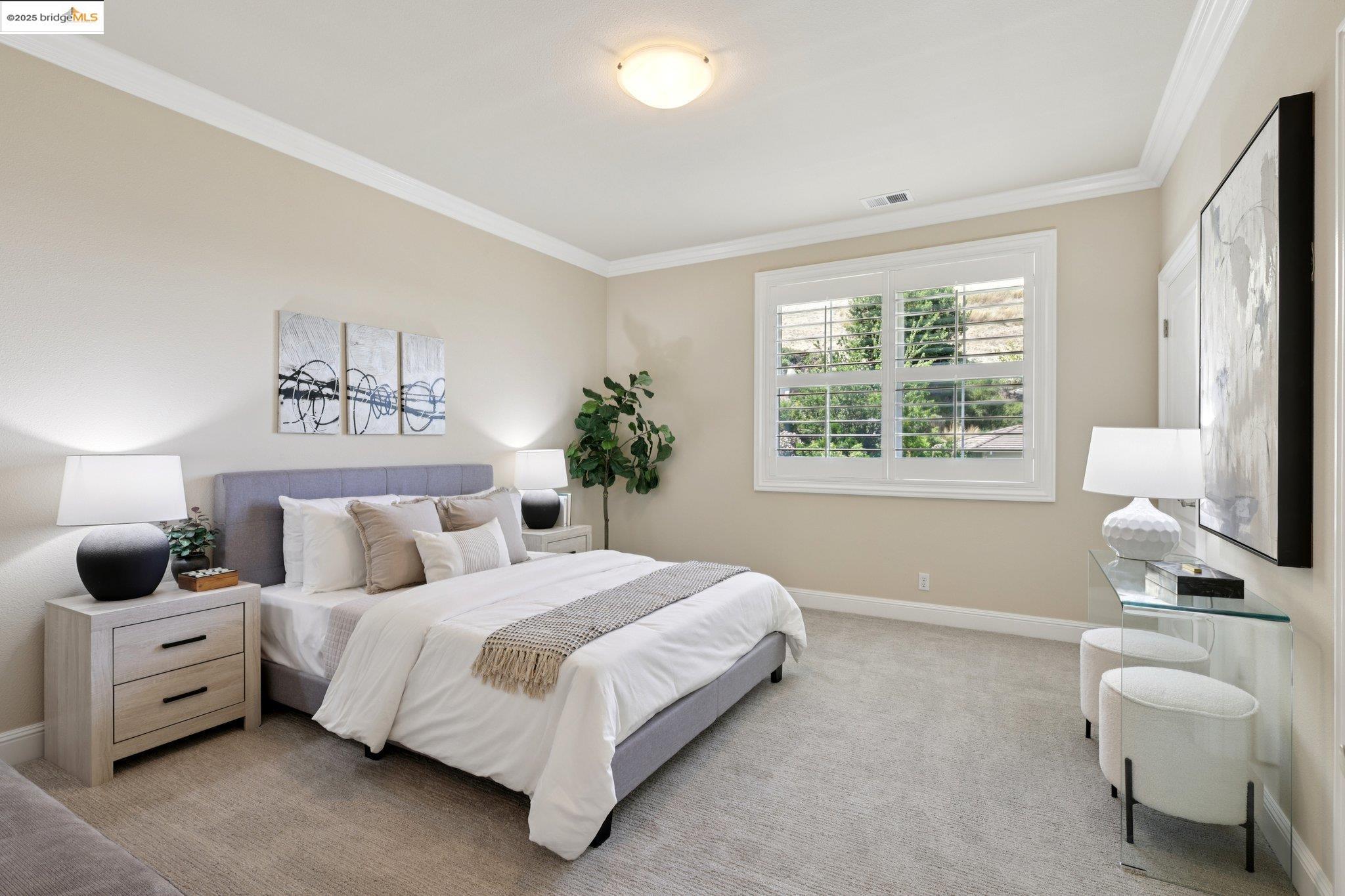 125 Mystic Pl