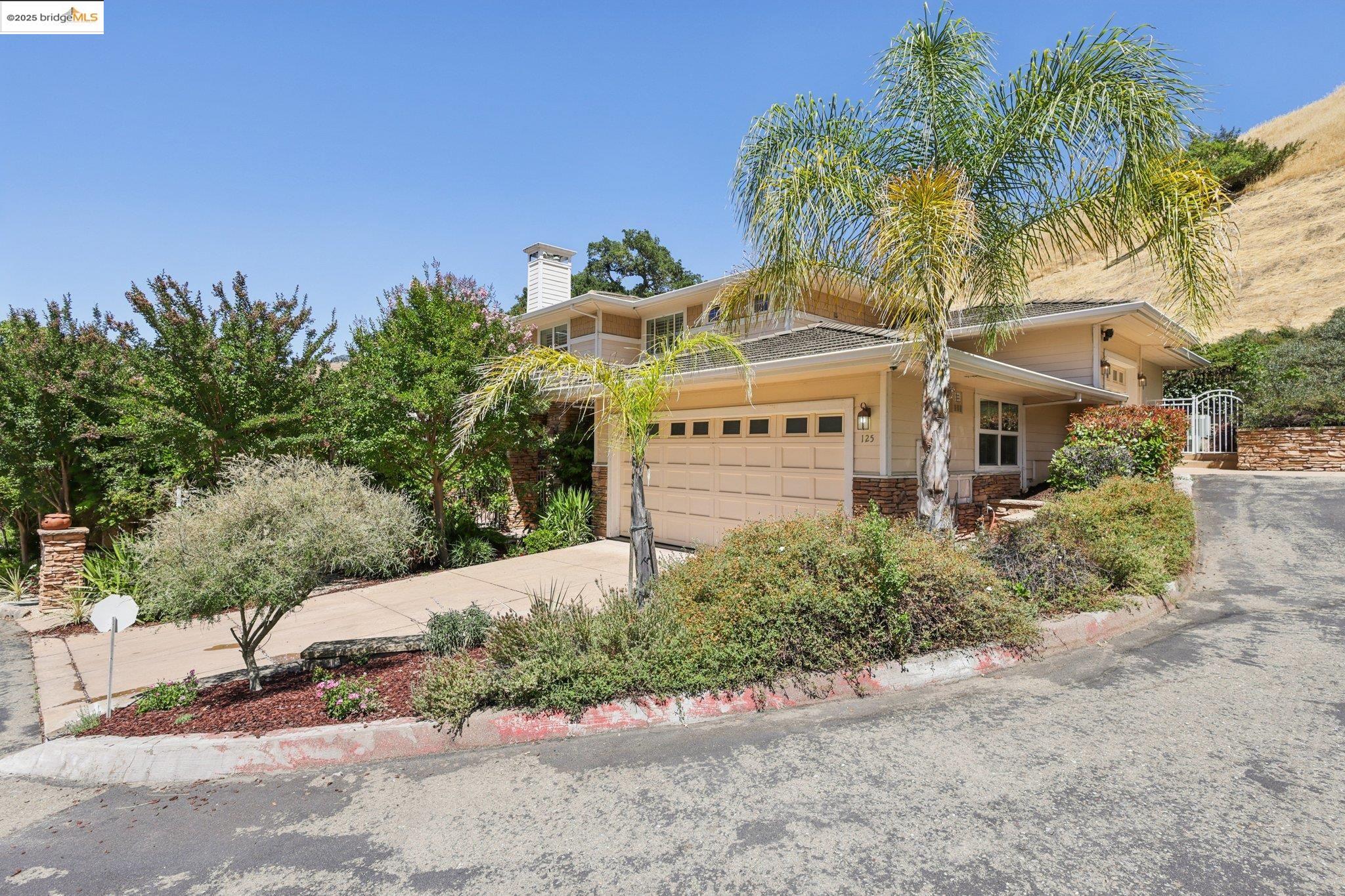 125 Mystic Pl