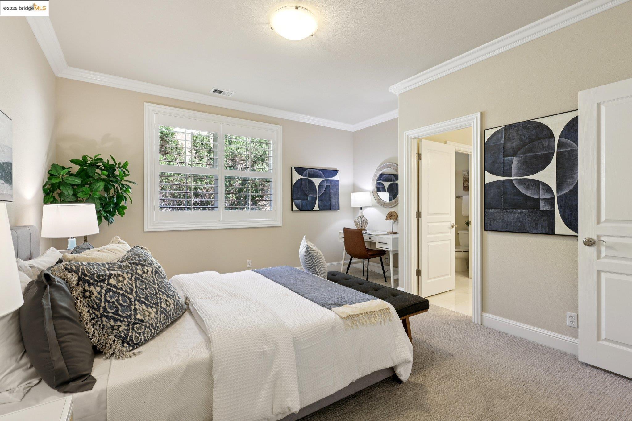 125 Mystic Pl