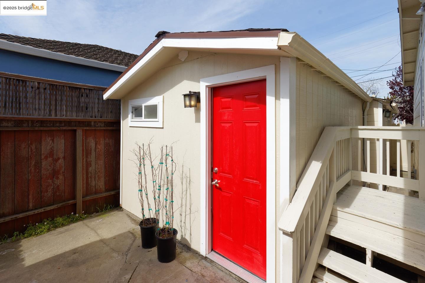 4251 Porter St