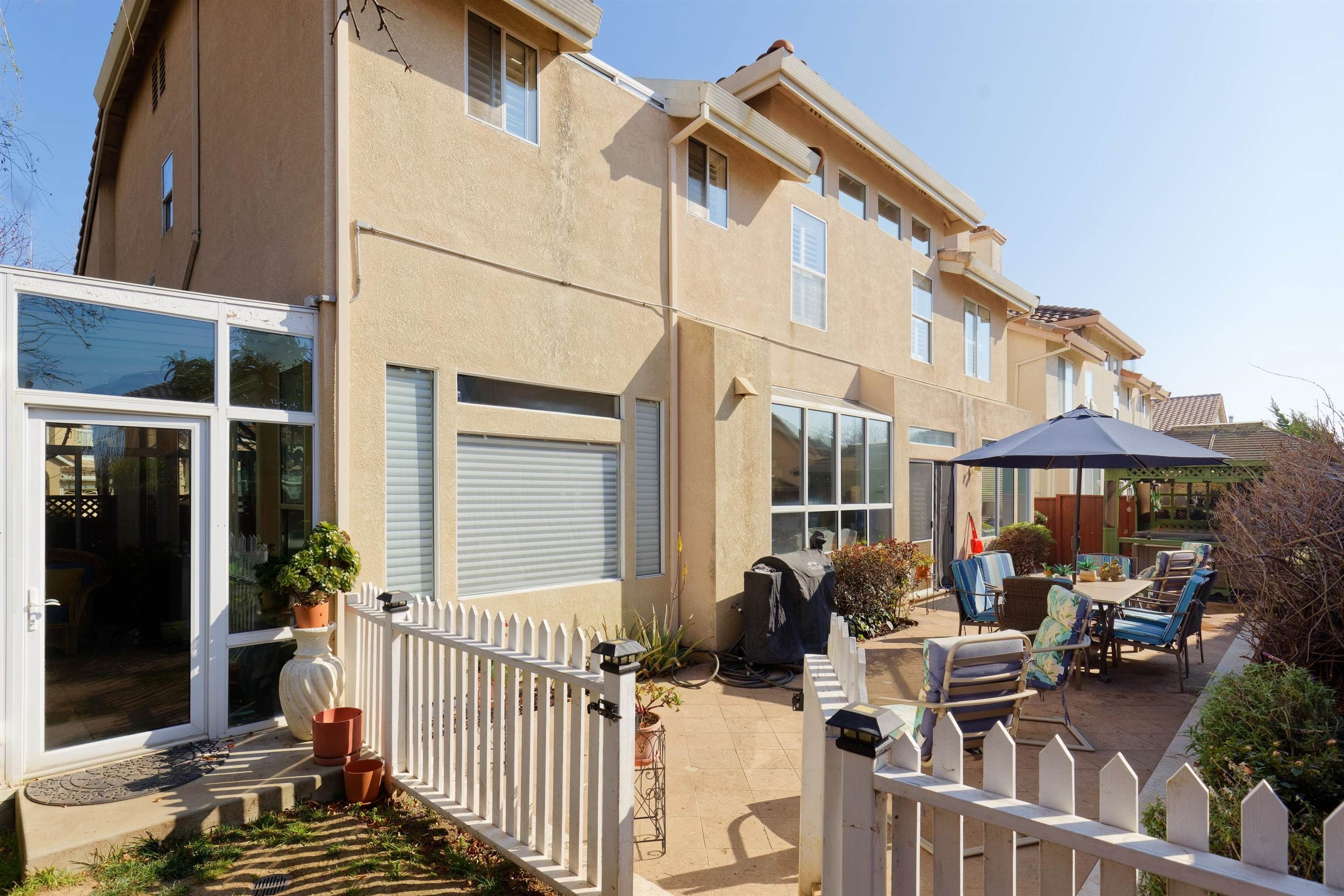 15109 Shining Star Ln