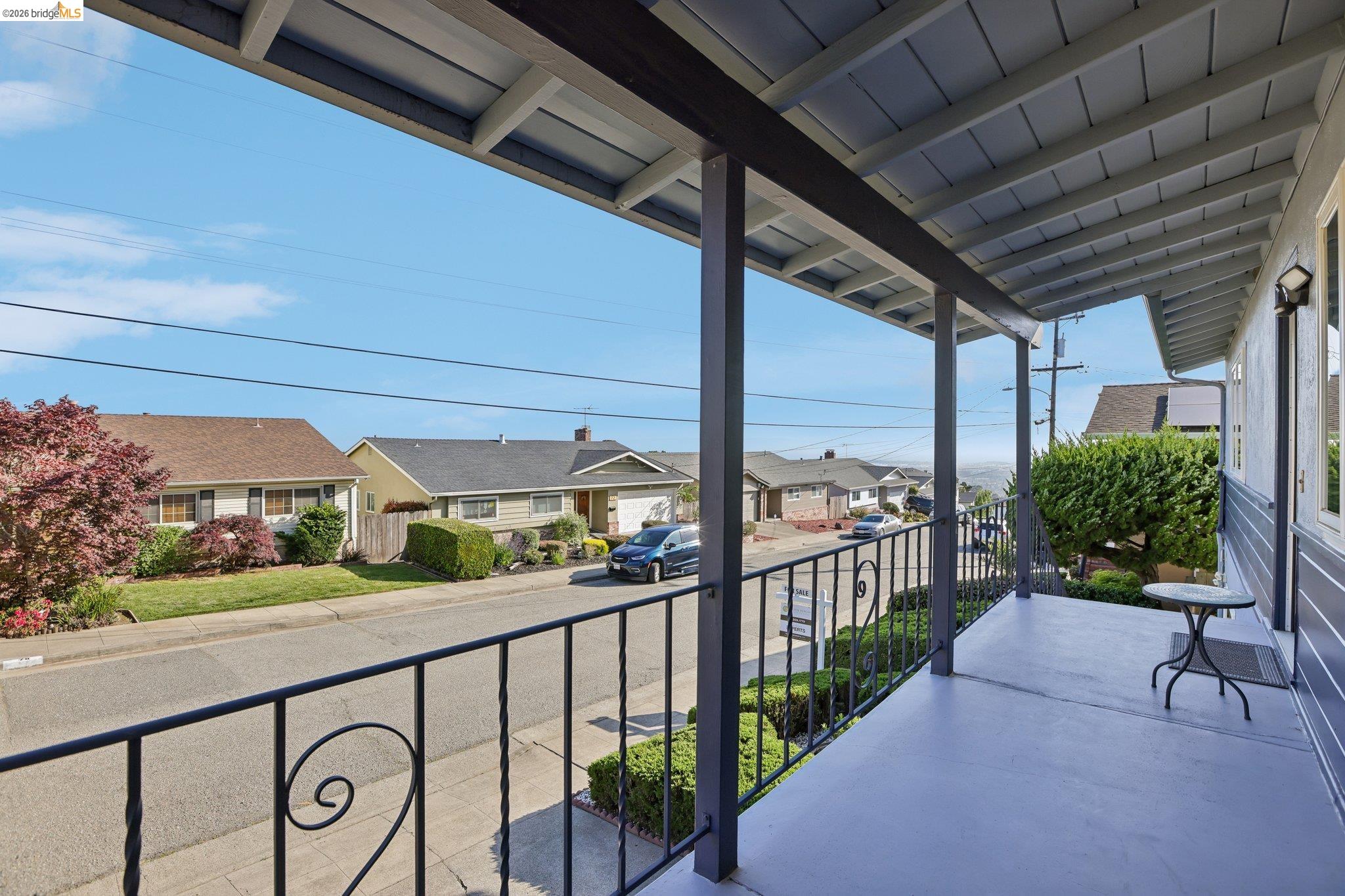 85 Edgemont Way