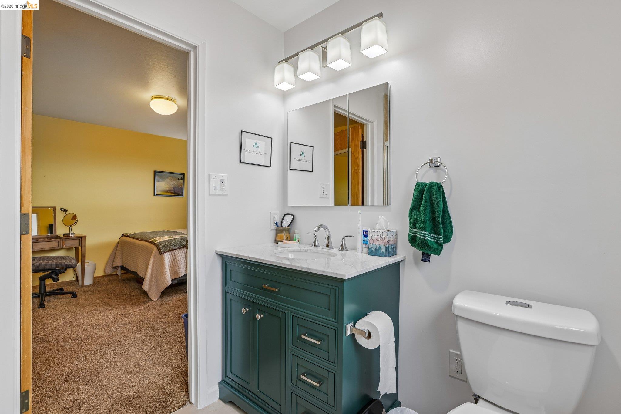 85 Edgemont Way