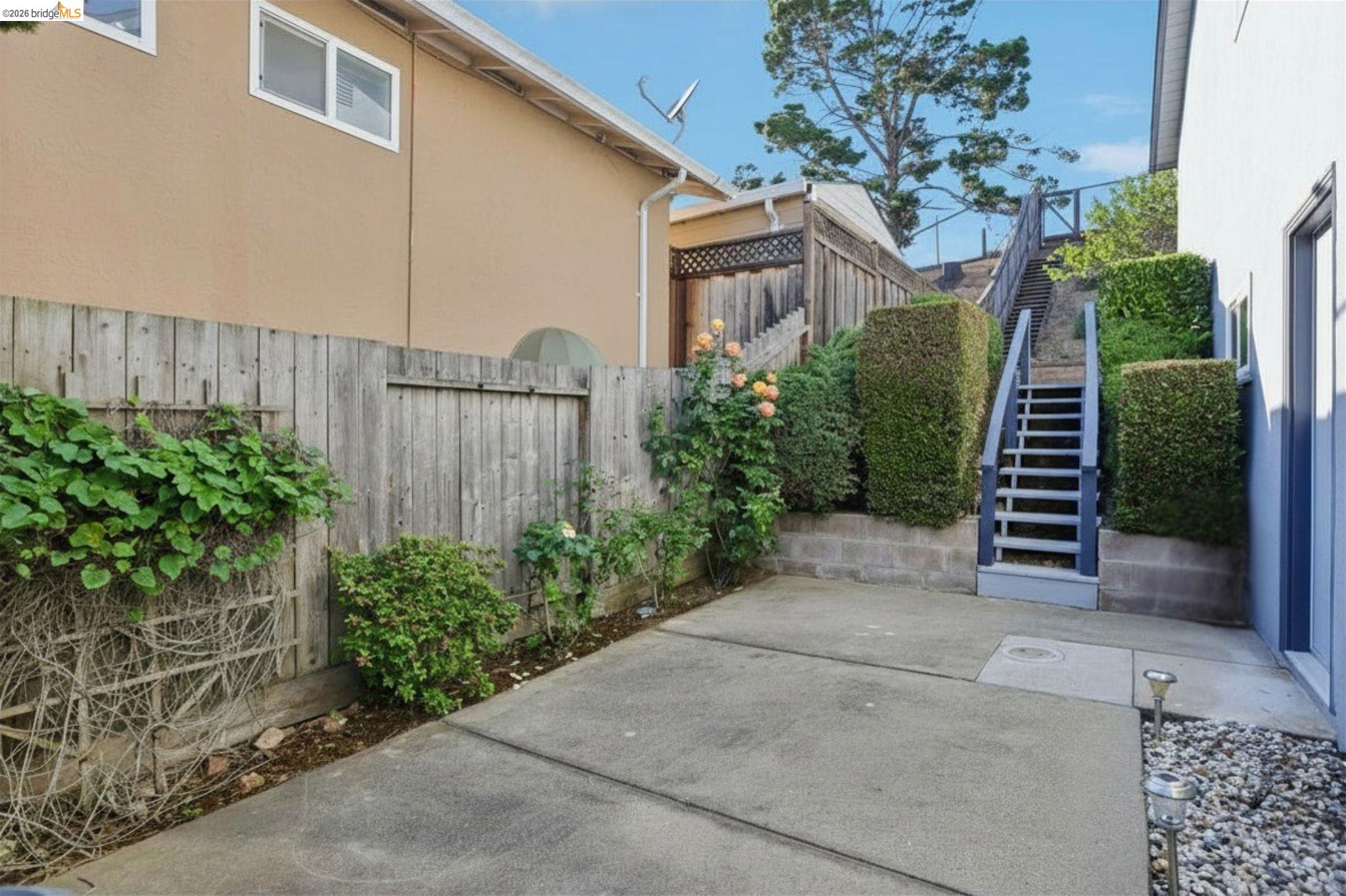 85 Edgemont Way