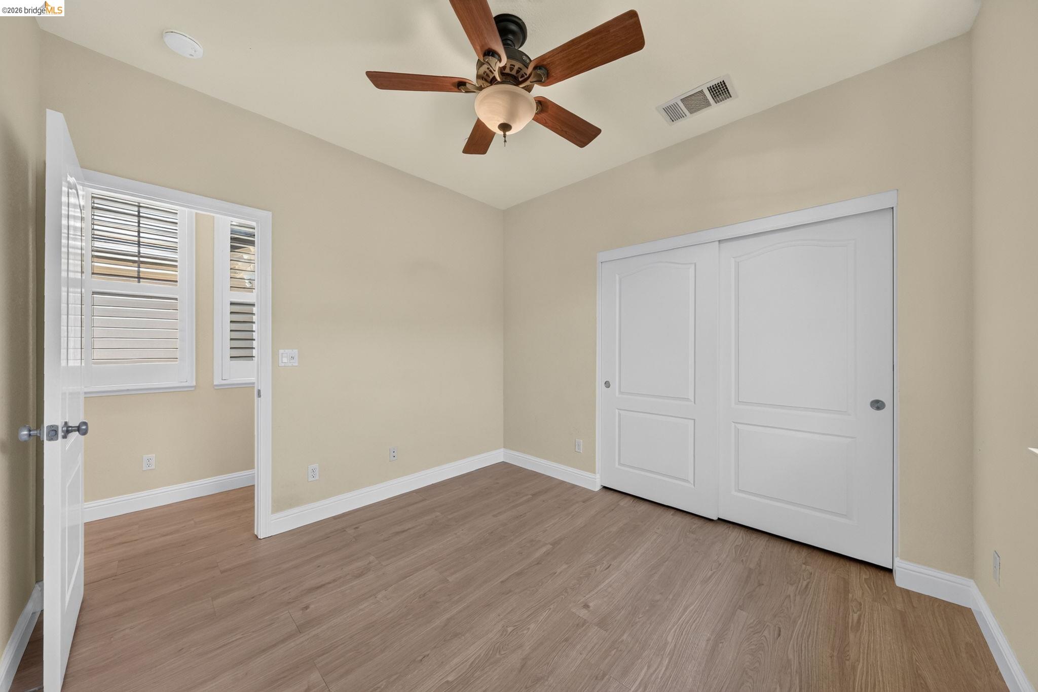 1098 Beau Ave